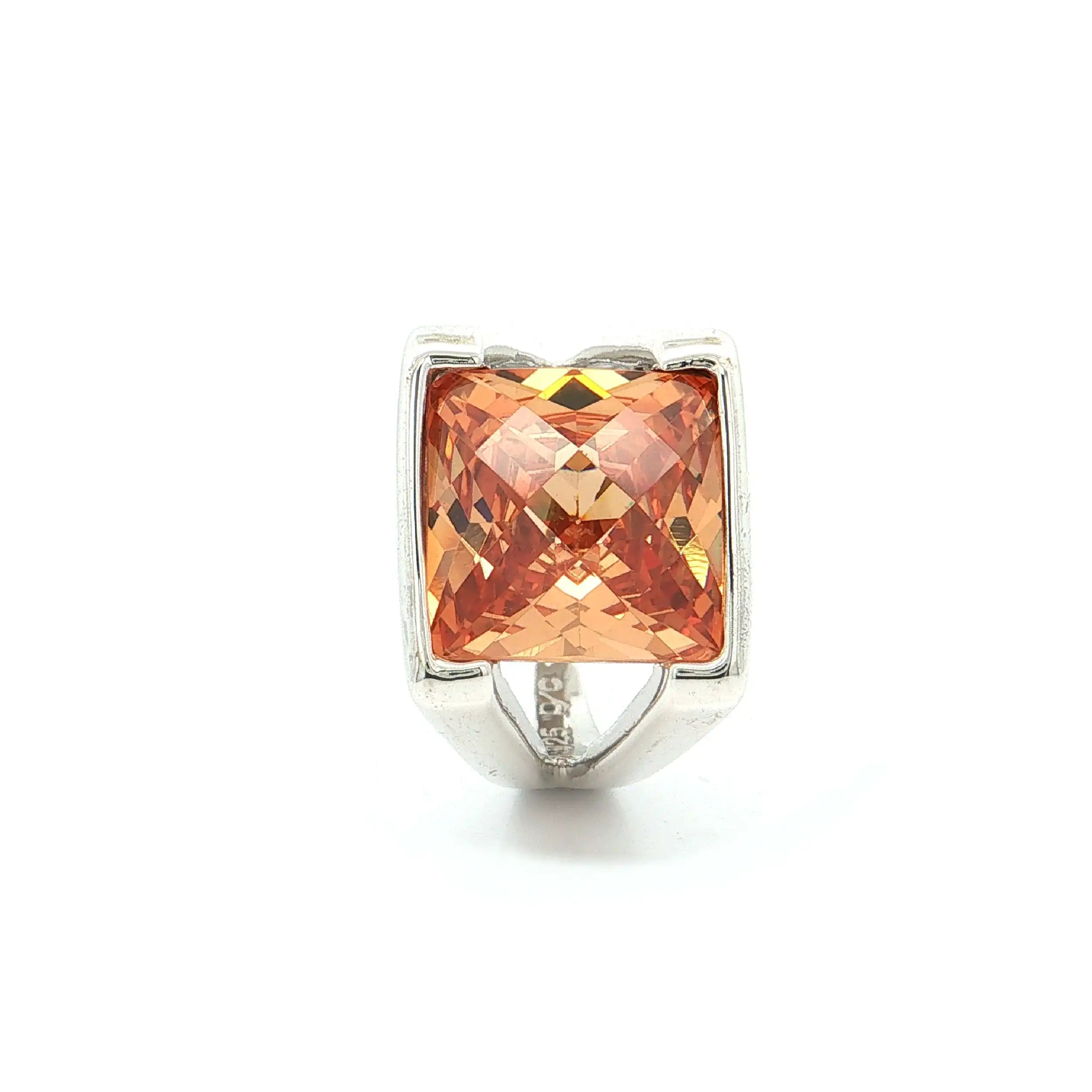 Ring Silber mit orangenem Farbstein