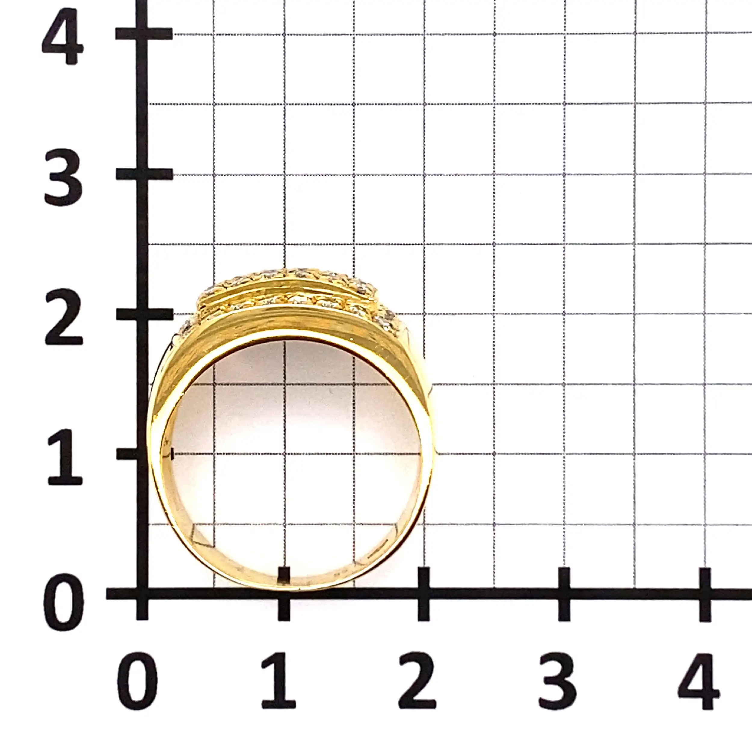 Ring Gelbgold mit Brillanten, graviert mit 0,65ct. Ring Gelbgold mit Brillanten, graviert mit 0,65ct.