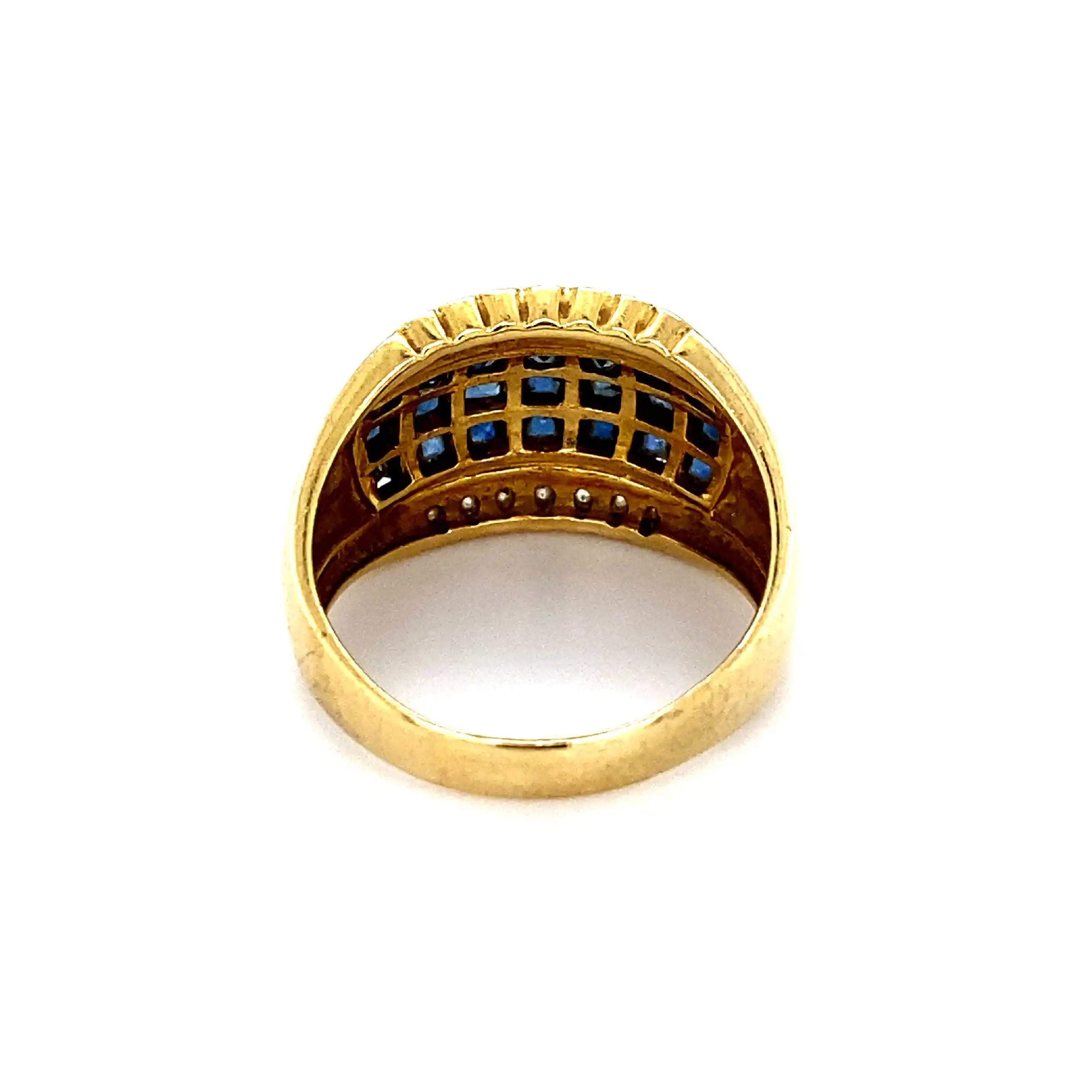 Ring Gelbgold mit Saphiren und Brillanten, graviert mit 0,29ct Ring Gelbgold mit Saphiren und Brillanten, graviert mit 0,29ct