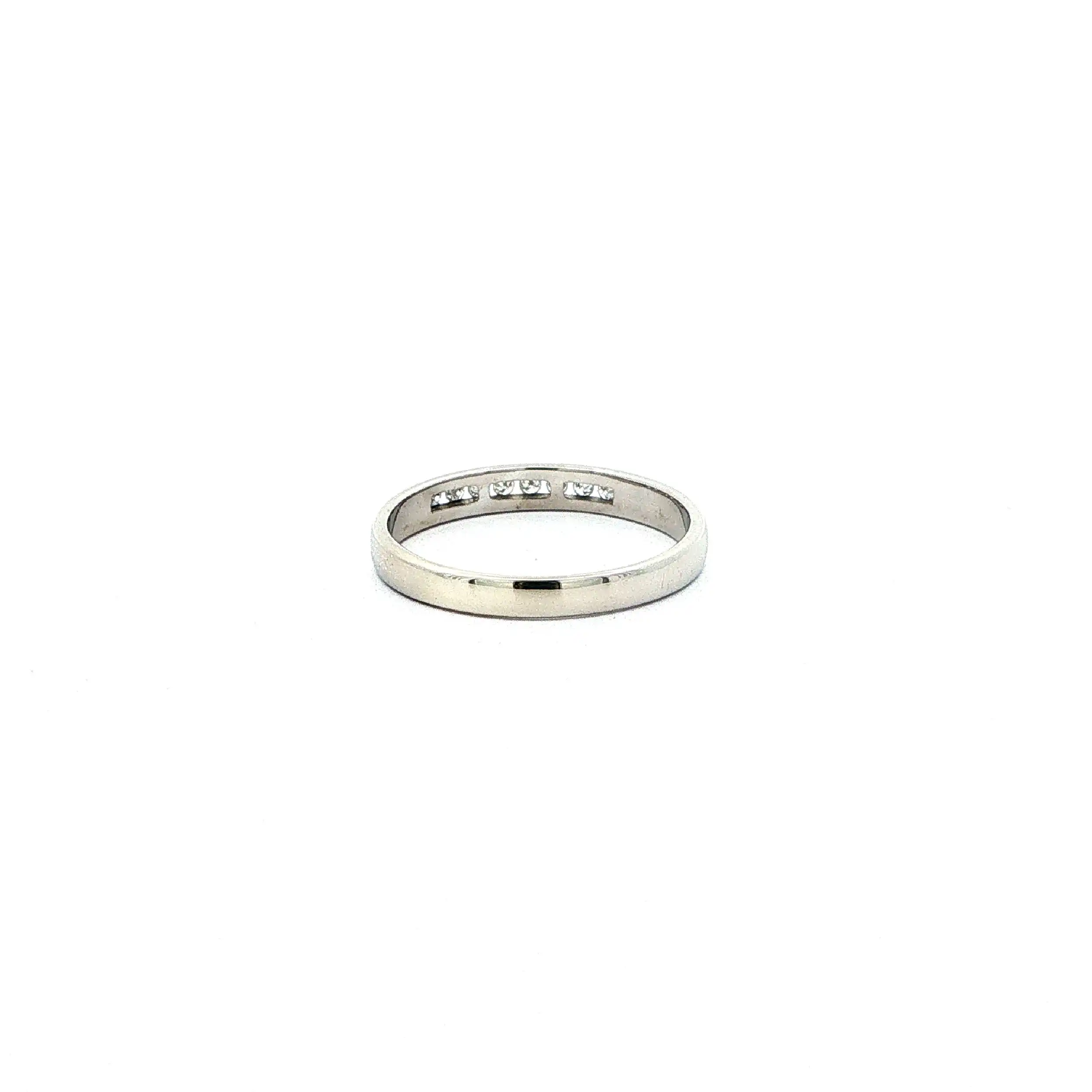 Ring Weißgold mit Brillanten Ring Weißgold mit Brillanten
