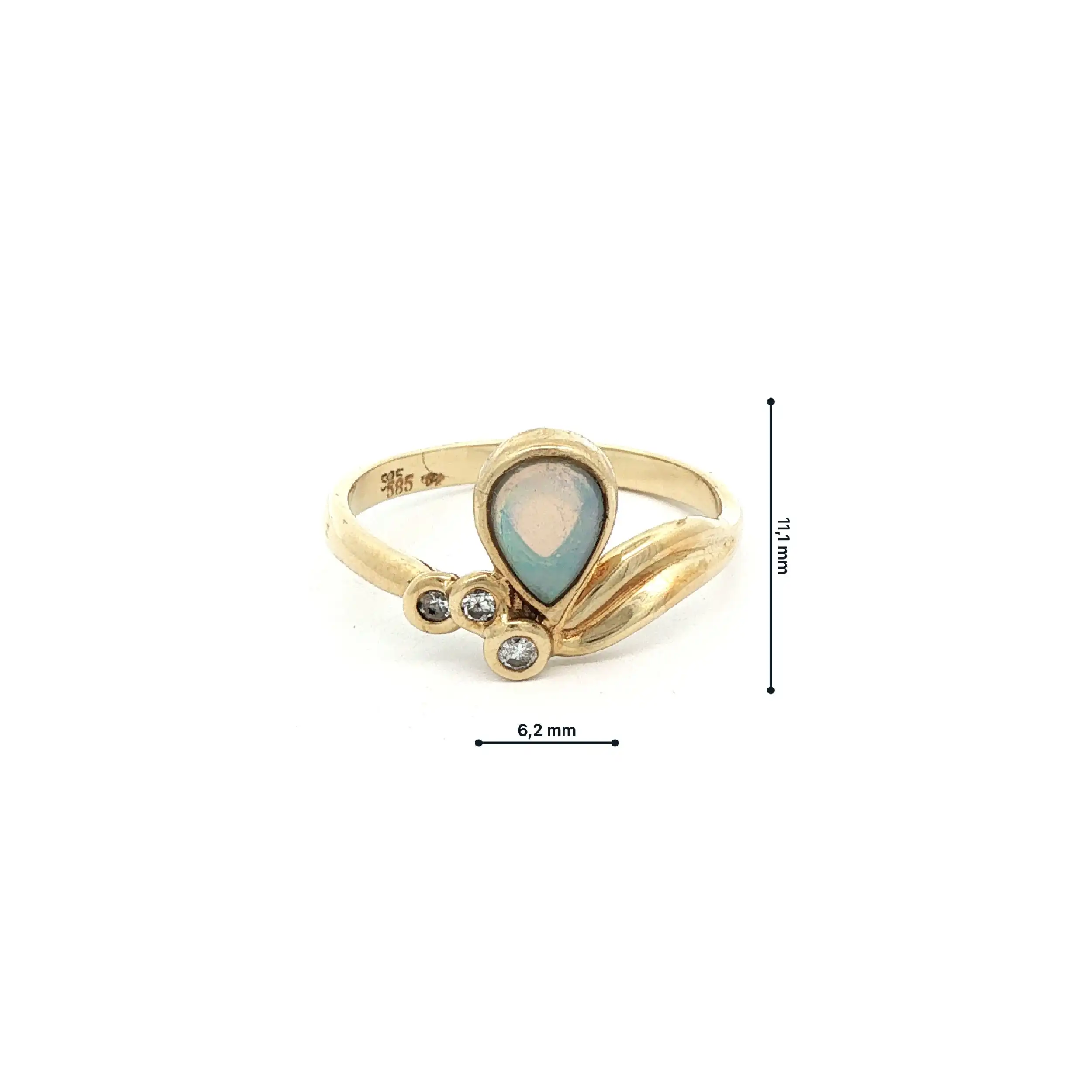 Ring Gelbgold mit Opal und Diamanten Ring Gelbgold mit Opal und Diamanten