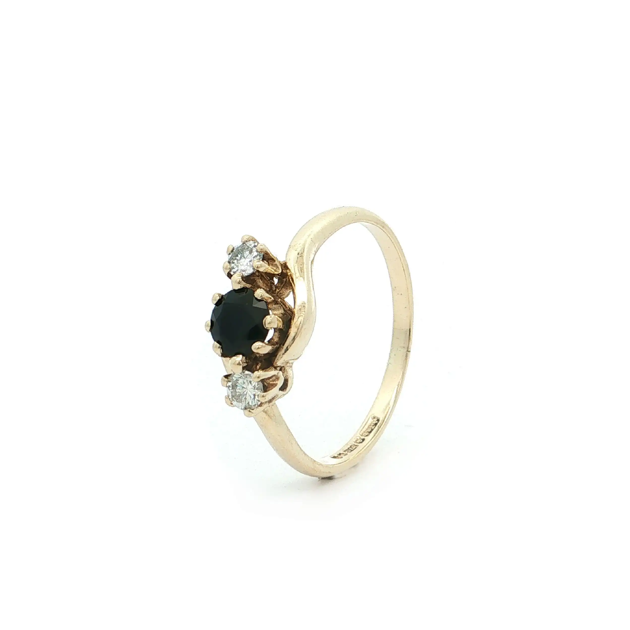 Ring Gelbgold mit Saphir und Brillanten Ring Gelbgold mit Saphir und Brillanten