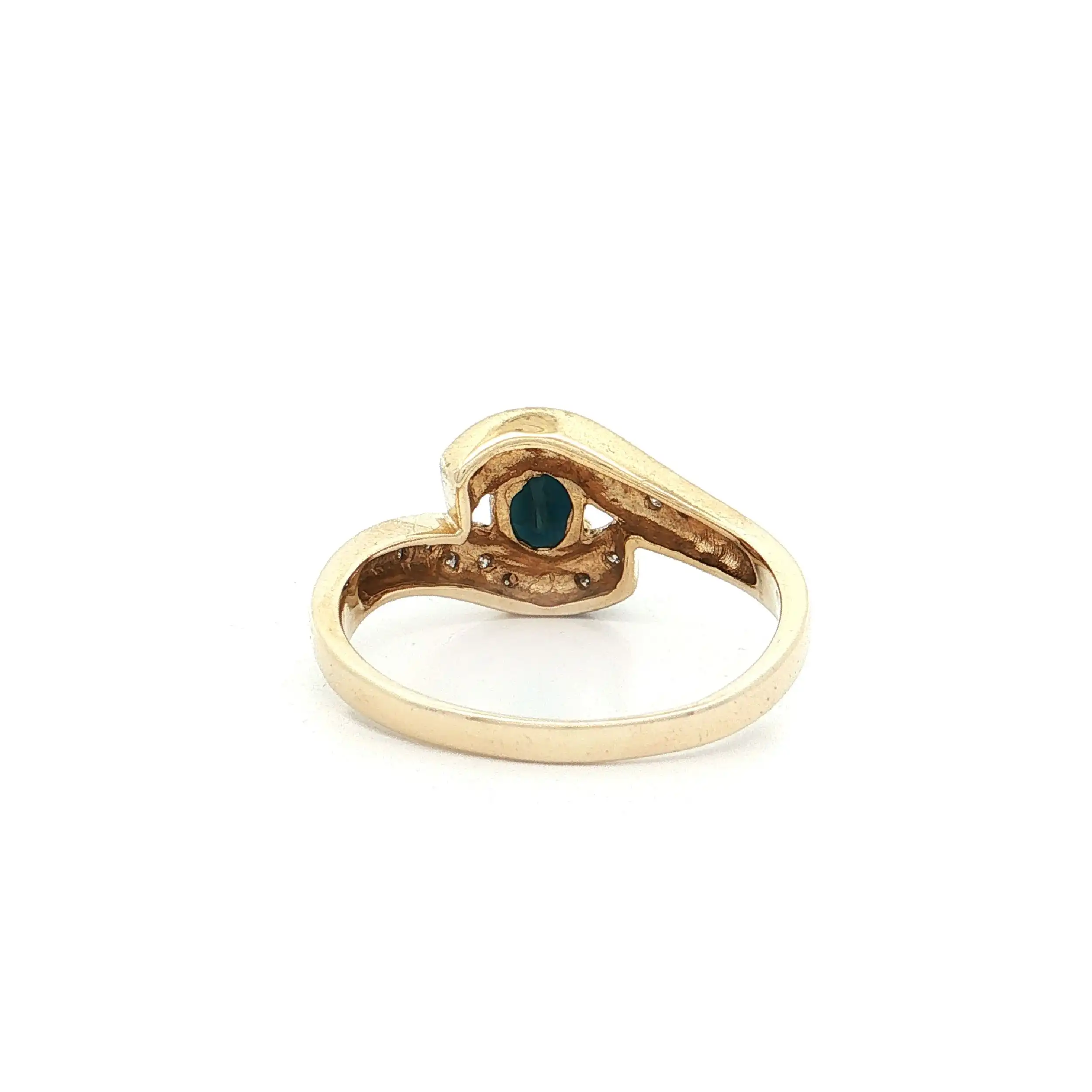 Ring mit Saphir und Brillanten