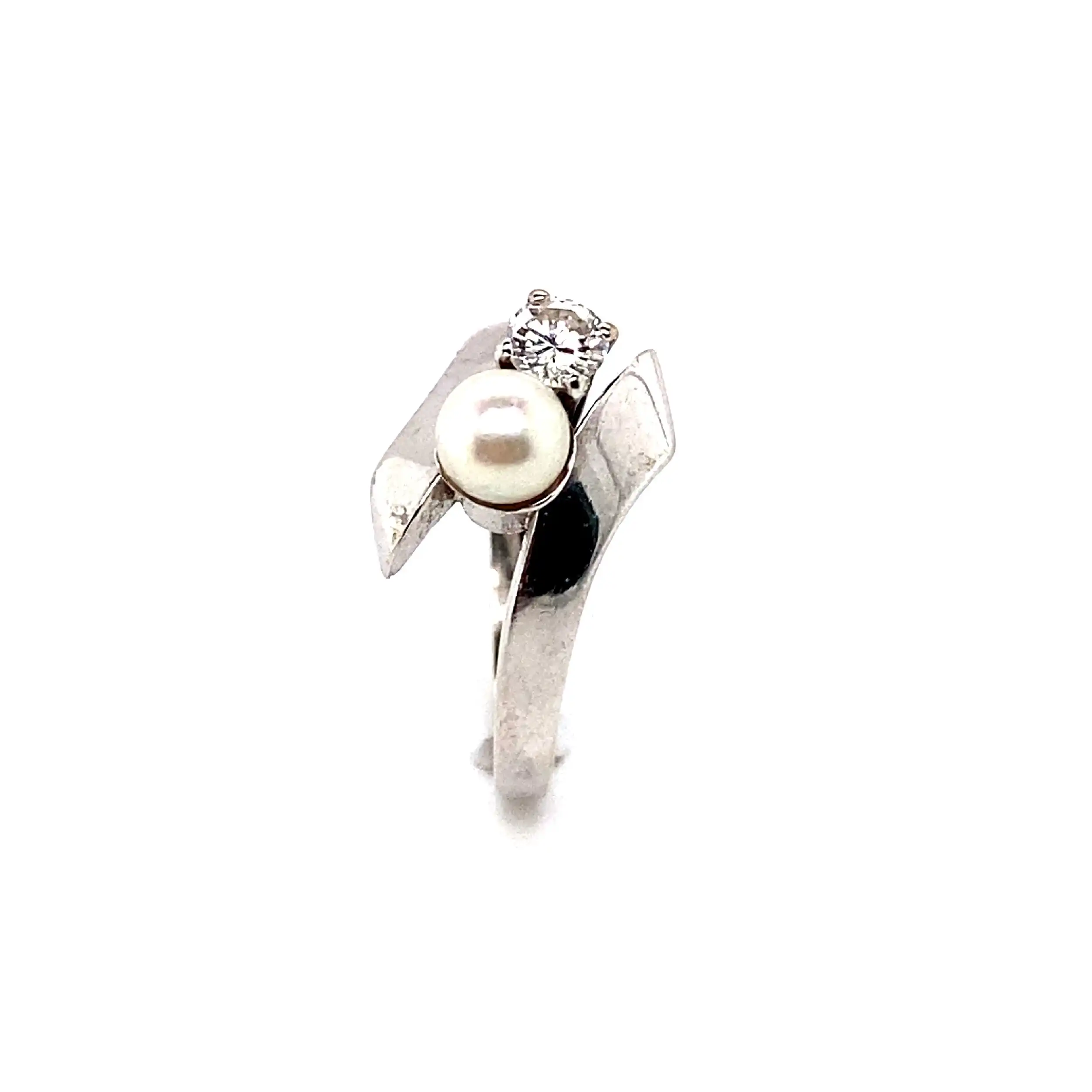Ring Weißgold mit Perle und Brillant