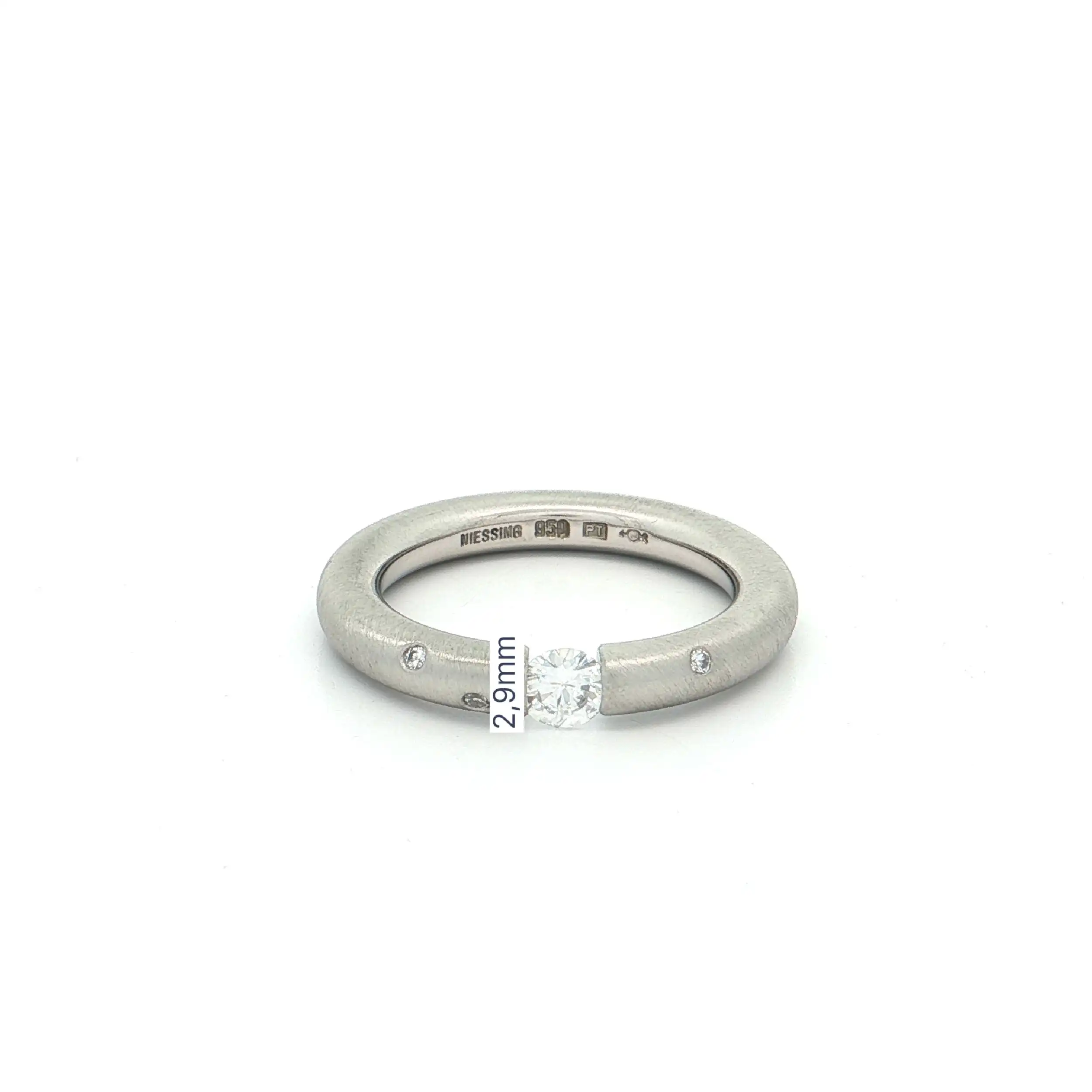 Spannring Platin von Niessing mit Brillanten Sternenhimmel