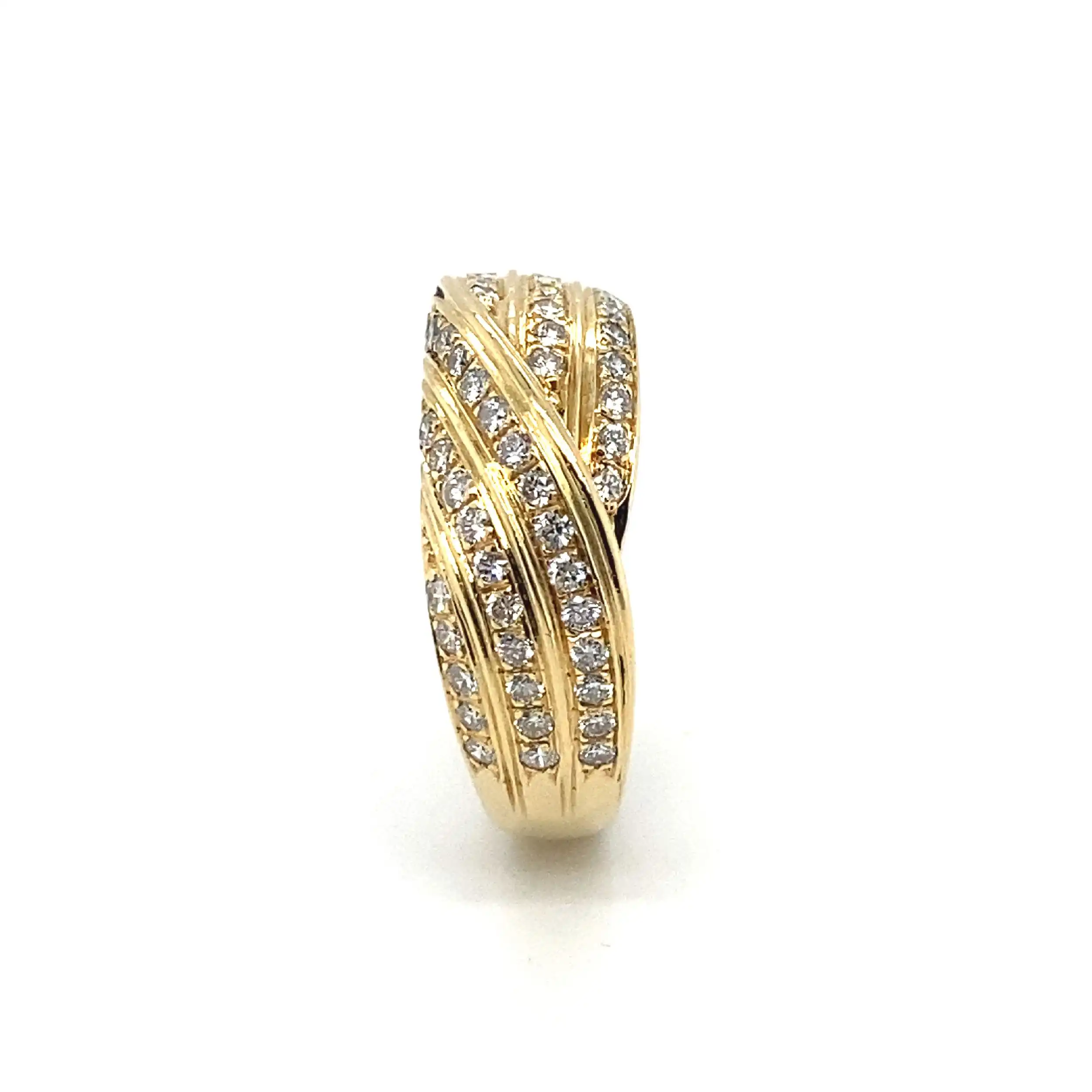 Ring Gelbgold mit Brillanten, graviert 0,73ct. Ring Gelbgold mit Brillanten, graviert 0,73ct.