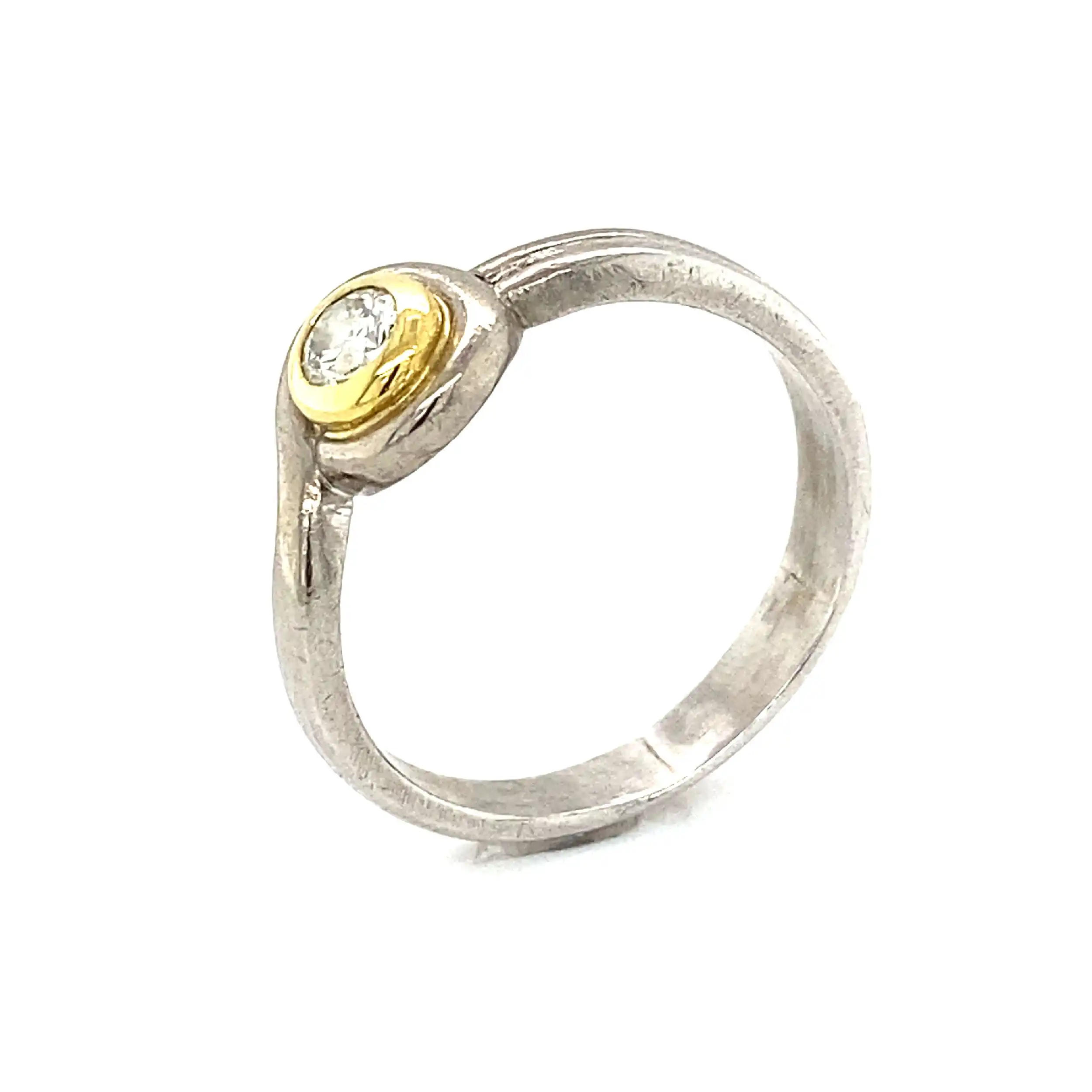 Ring Bicolor mit Brillant mit 0,31 graviert Ring Bicolor mit Brillant mit 0,31 graviert