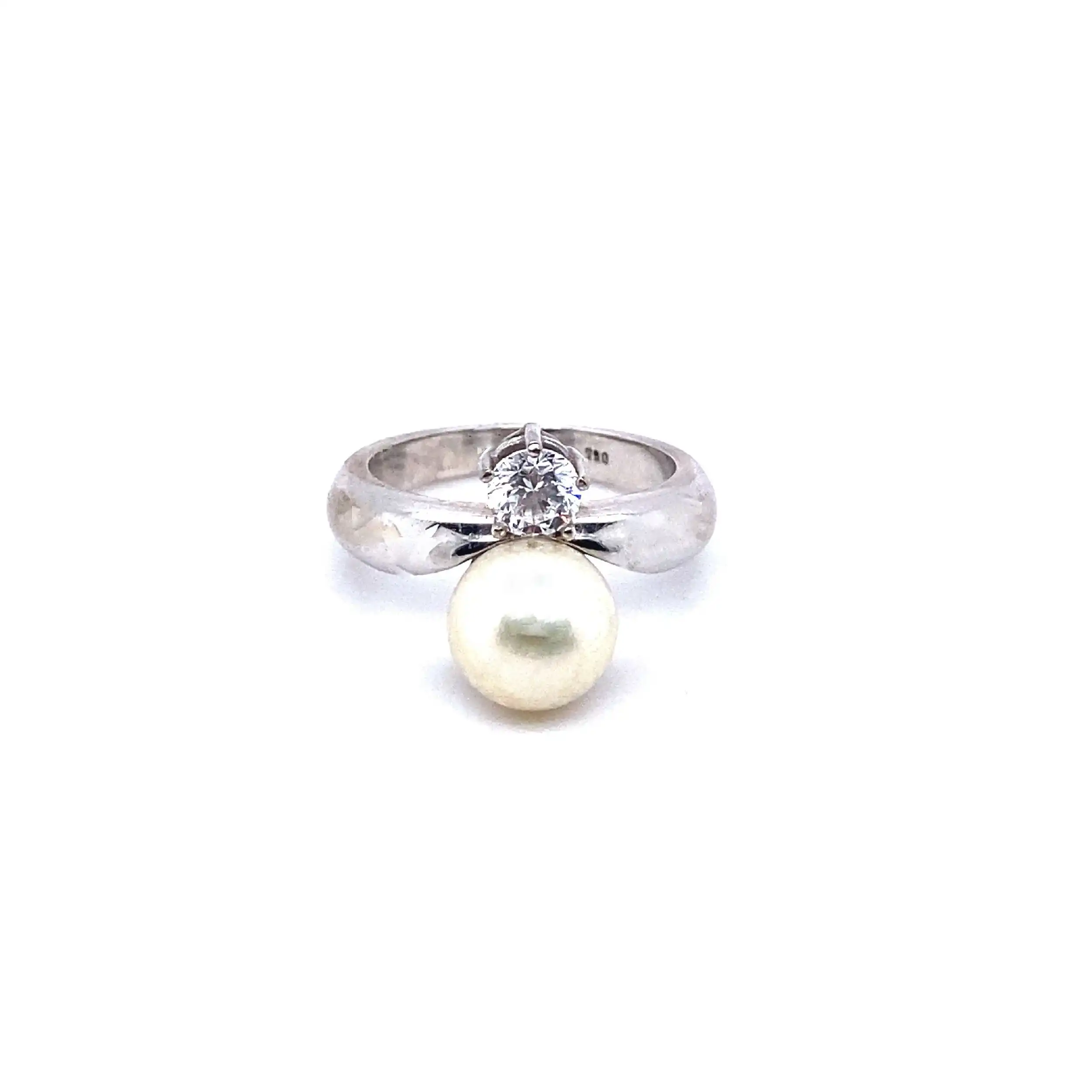 Ring Weißgold mit Perle und Brillanten