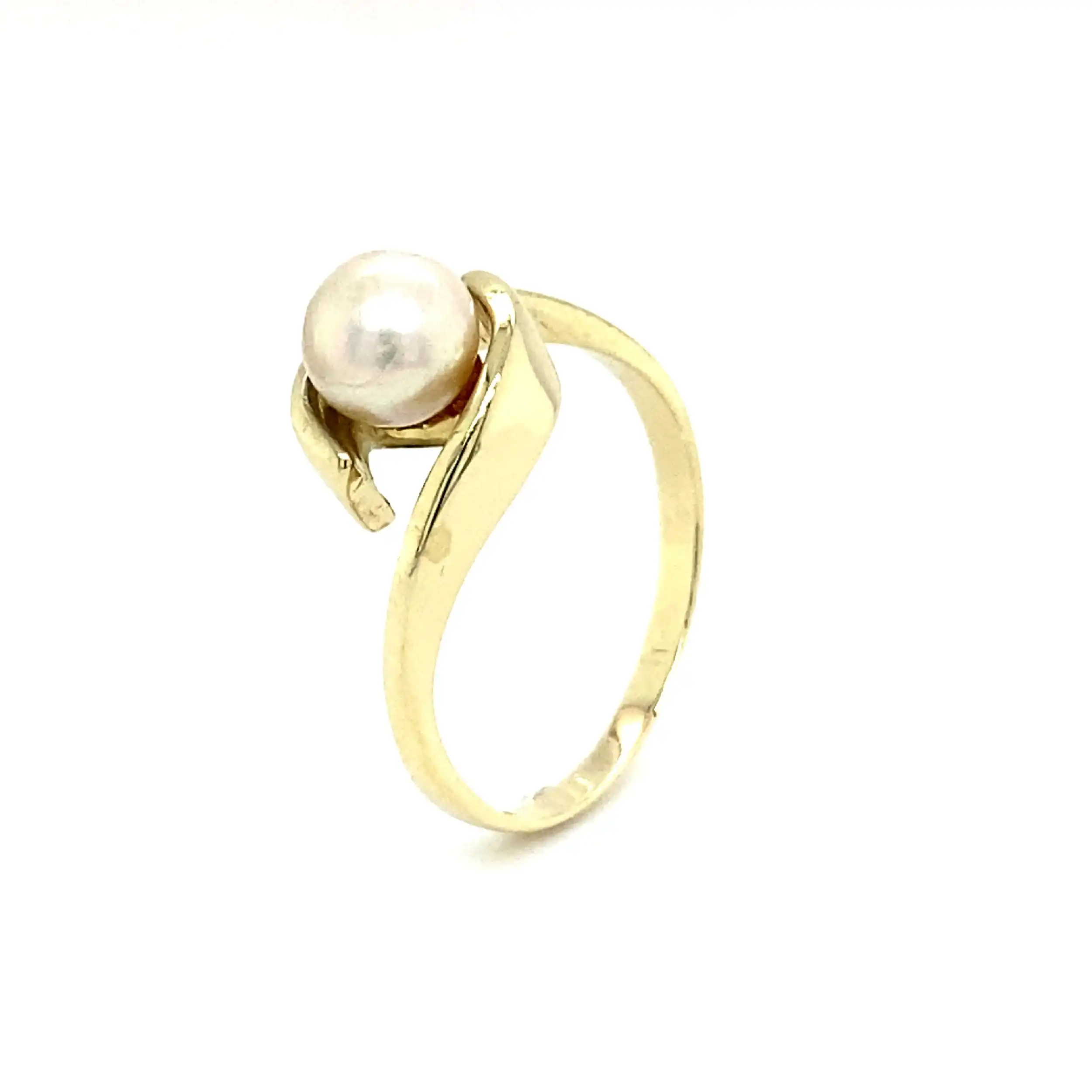 Ring Gelbgold mit Perle Ring Gelbgold mit Perle