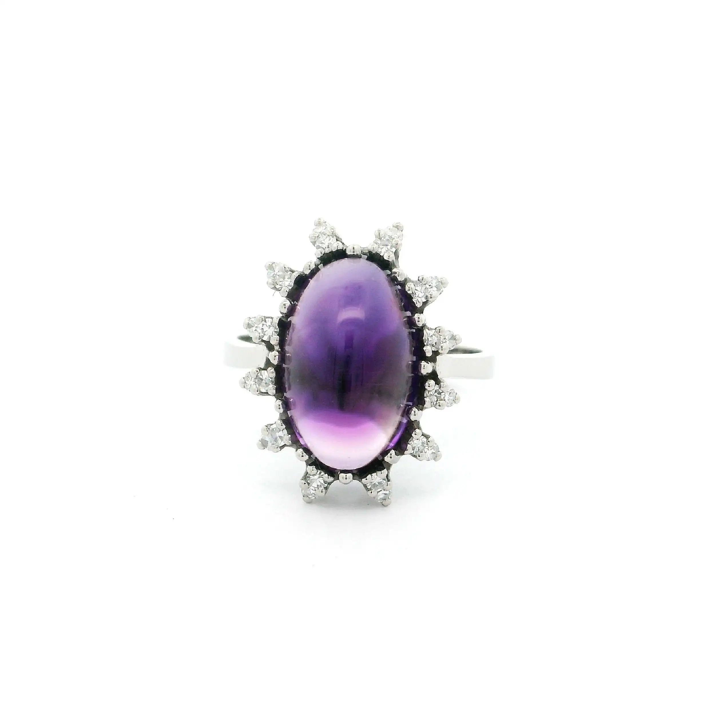 Ring Weißgold mit lila Carbochonstein & Diamanten, graviert mit 0,24ct.