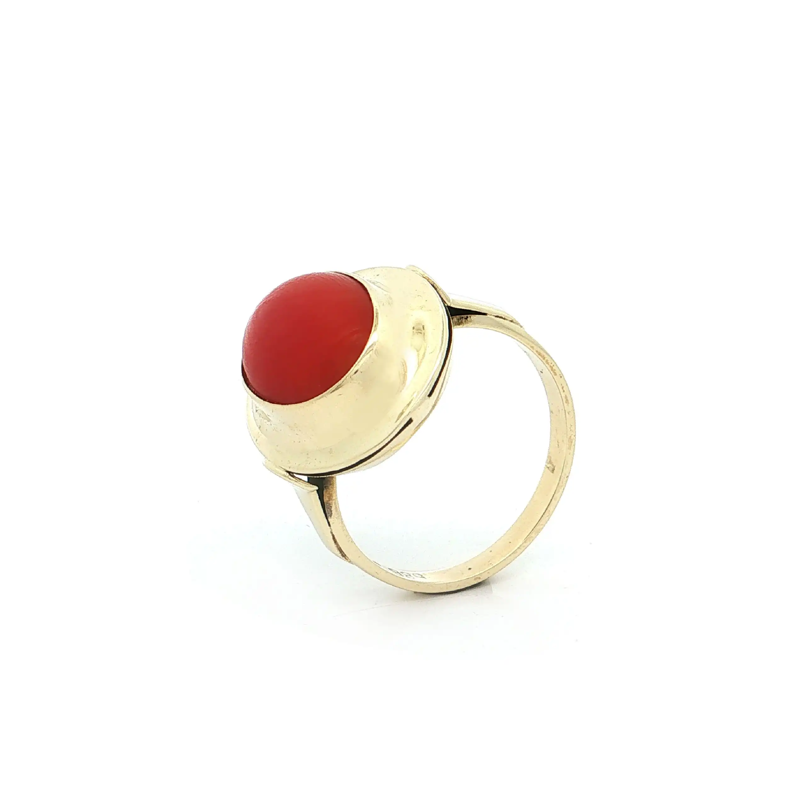 Ring Gelbgold mit Koralle