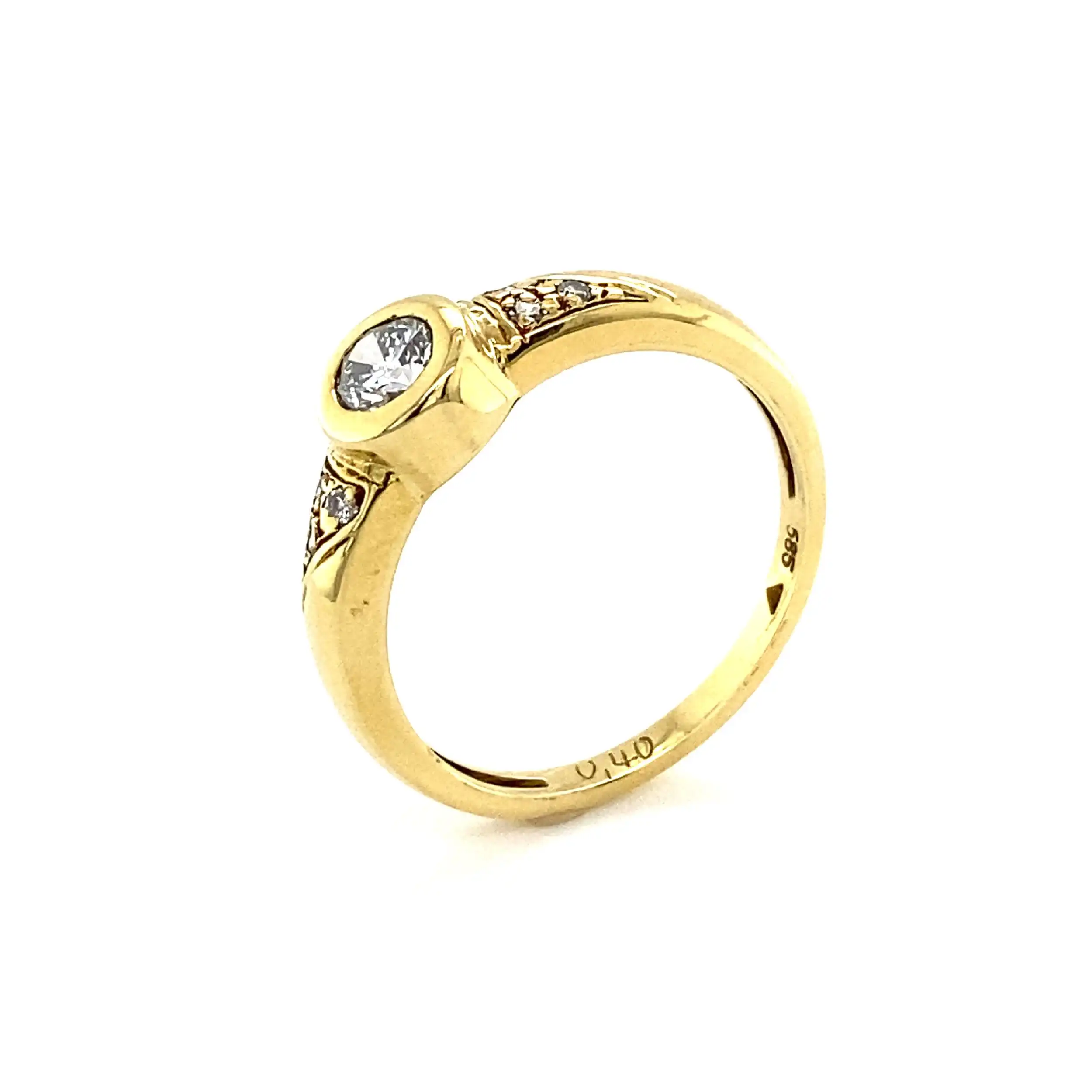 Ring Gelbgold mit Brillanten, graviert mit 0,40ct. Ring Gelbgold mit Brillanten, graviert mit 0,40ct.