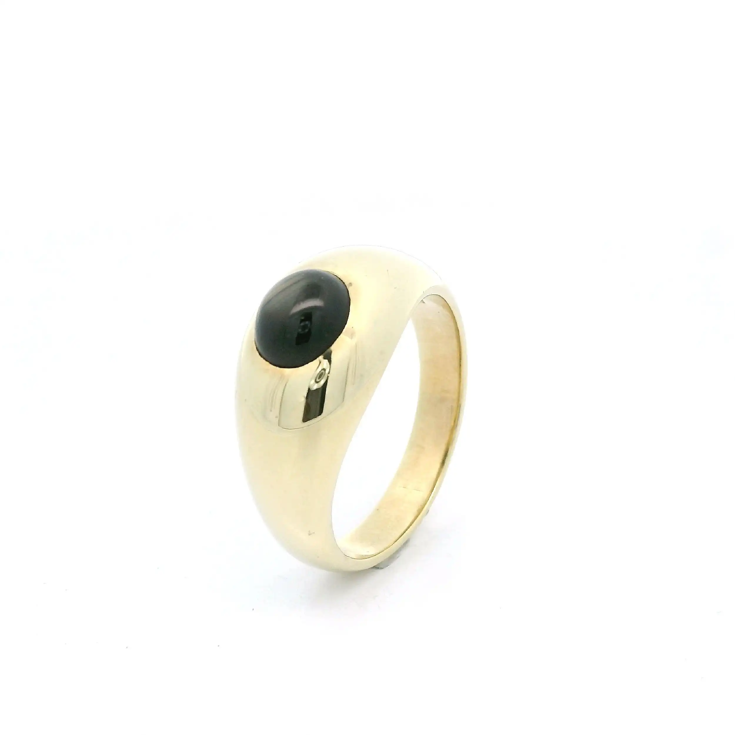 Ring Gelbgold mit dunklem Farbstein Cabochon Ring Gelbgold mit dunklem Farbstein Cabochon
