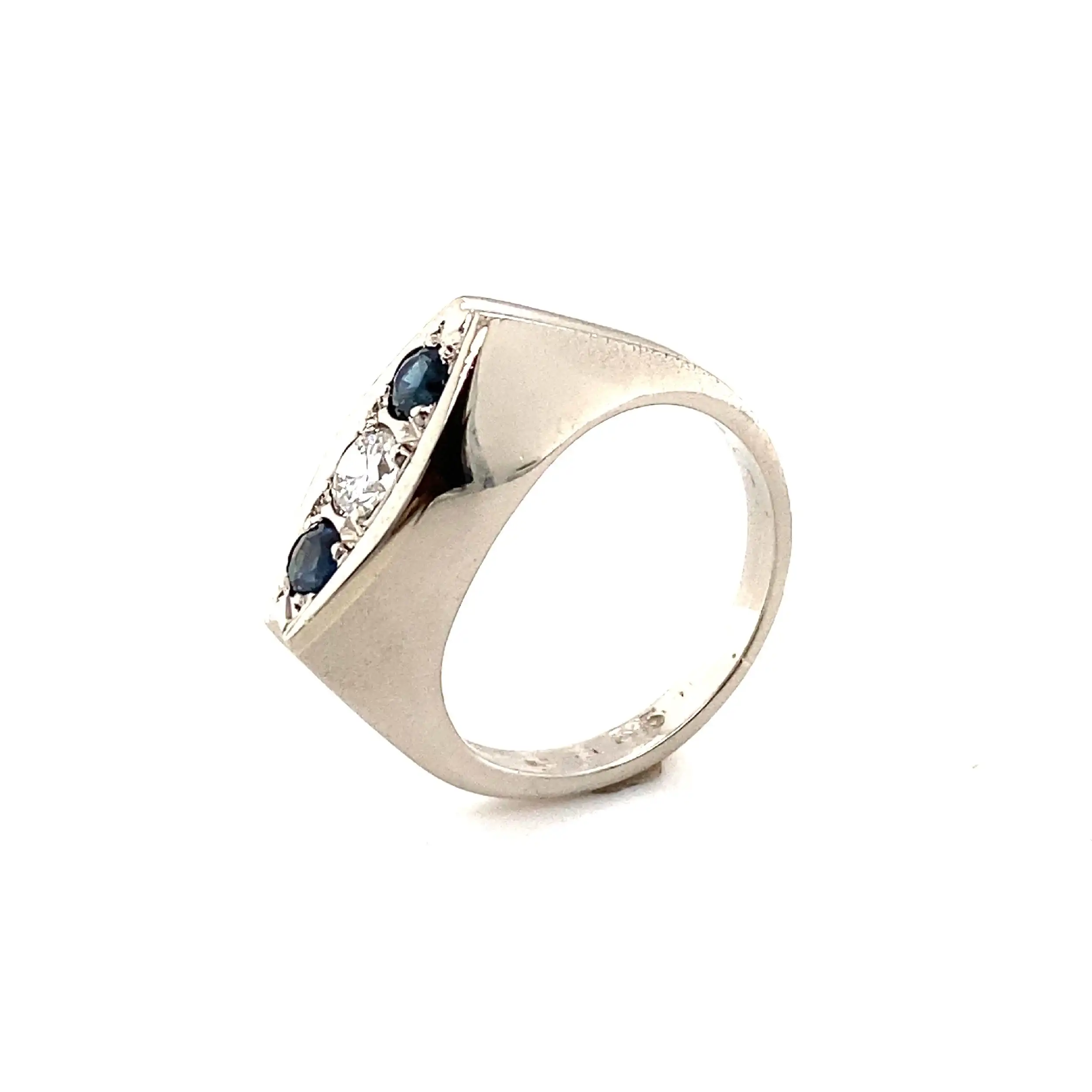 Ring Weißgold mit blauen Farbsteinen & Brillant