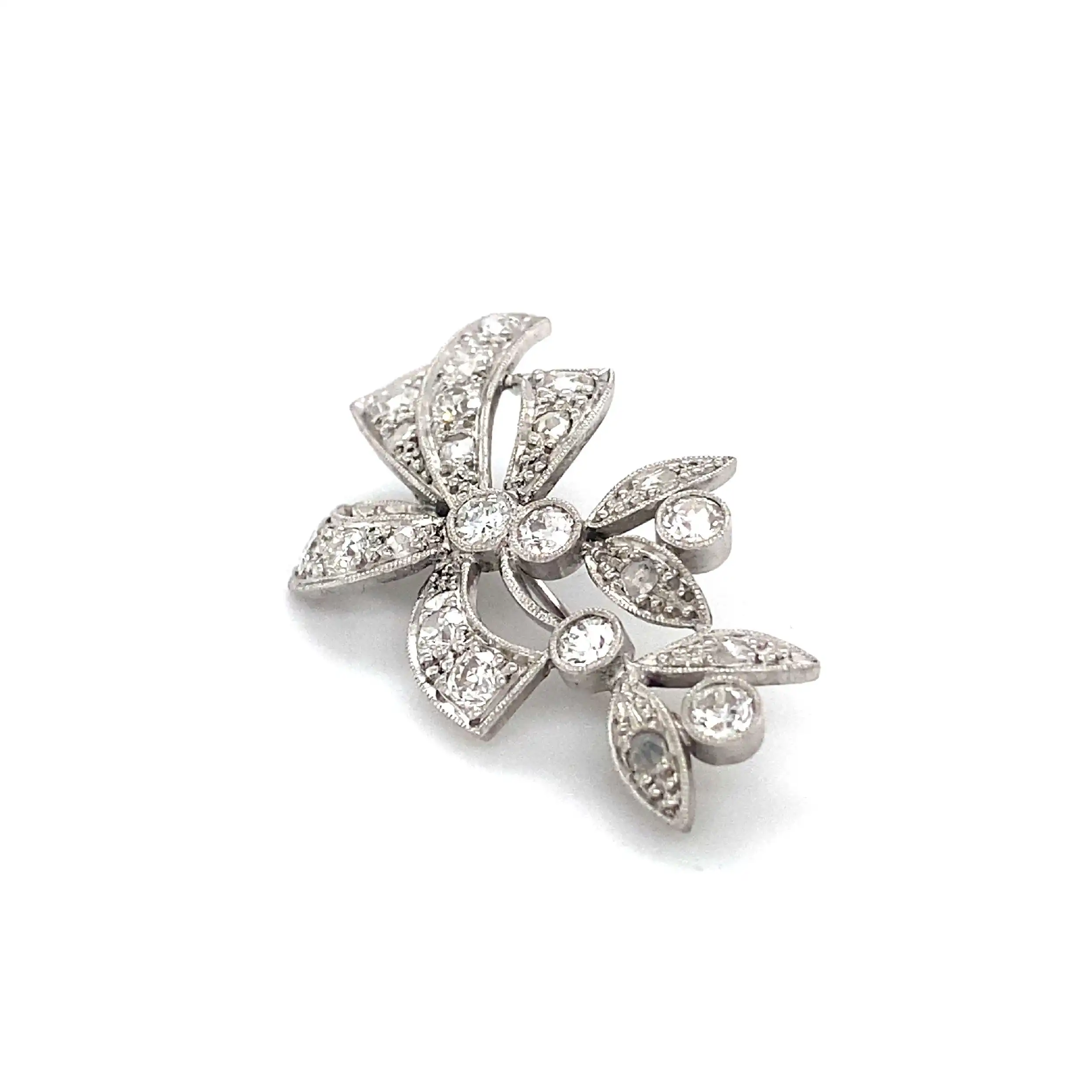 Brosche Weißgold mit Brillanten und Diamanten Brosche Weißgold mit Brillanten und Diamanten
