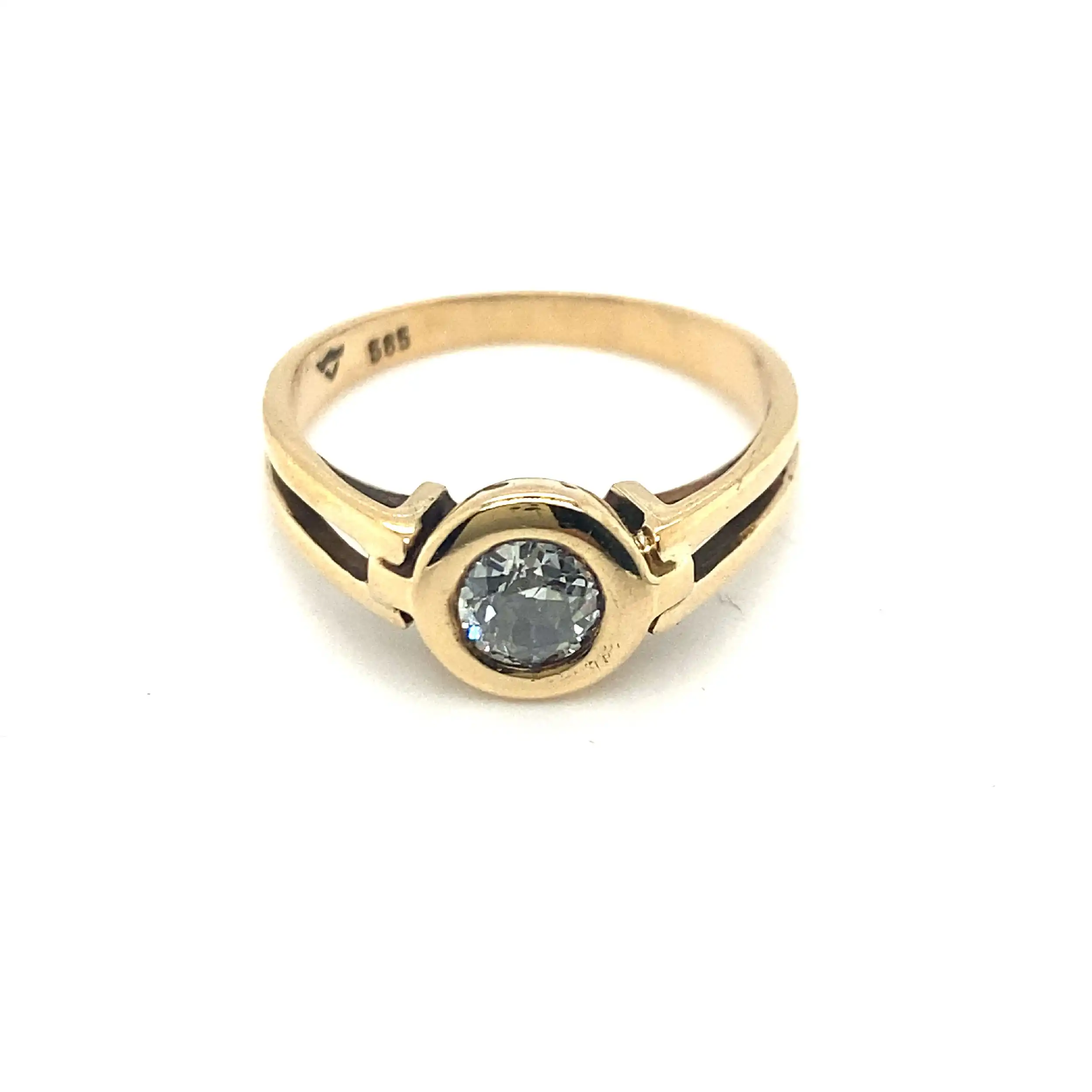 Ring Gelbgold mit Altschliffdiamant Ring Gelbgold mit Altschliffdiamant