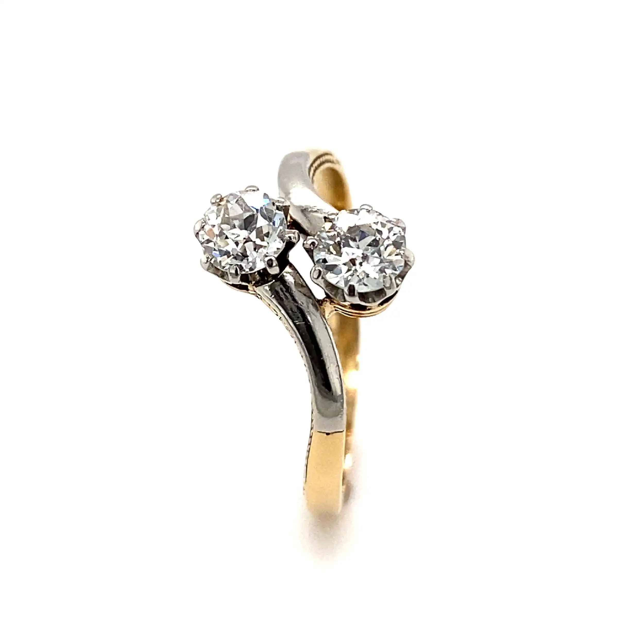 Ring Bicolor mit Altschliff-Brillanten Ring Bicolor mit Altschliff-Brillanten