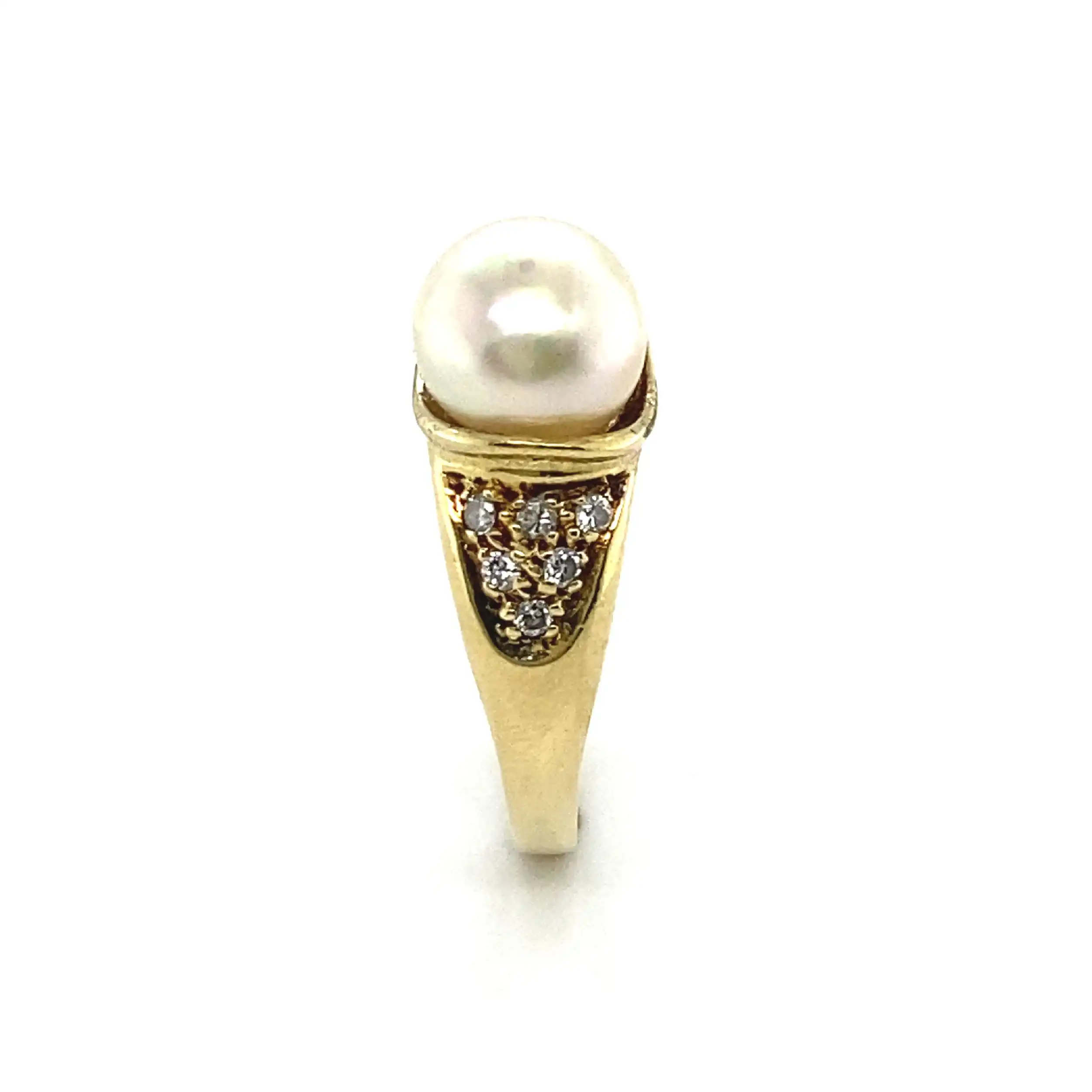 Ring Gelbgold mit Perle und Brillanten Ring Gelbgold mit Perle und Brillanten