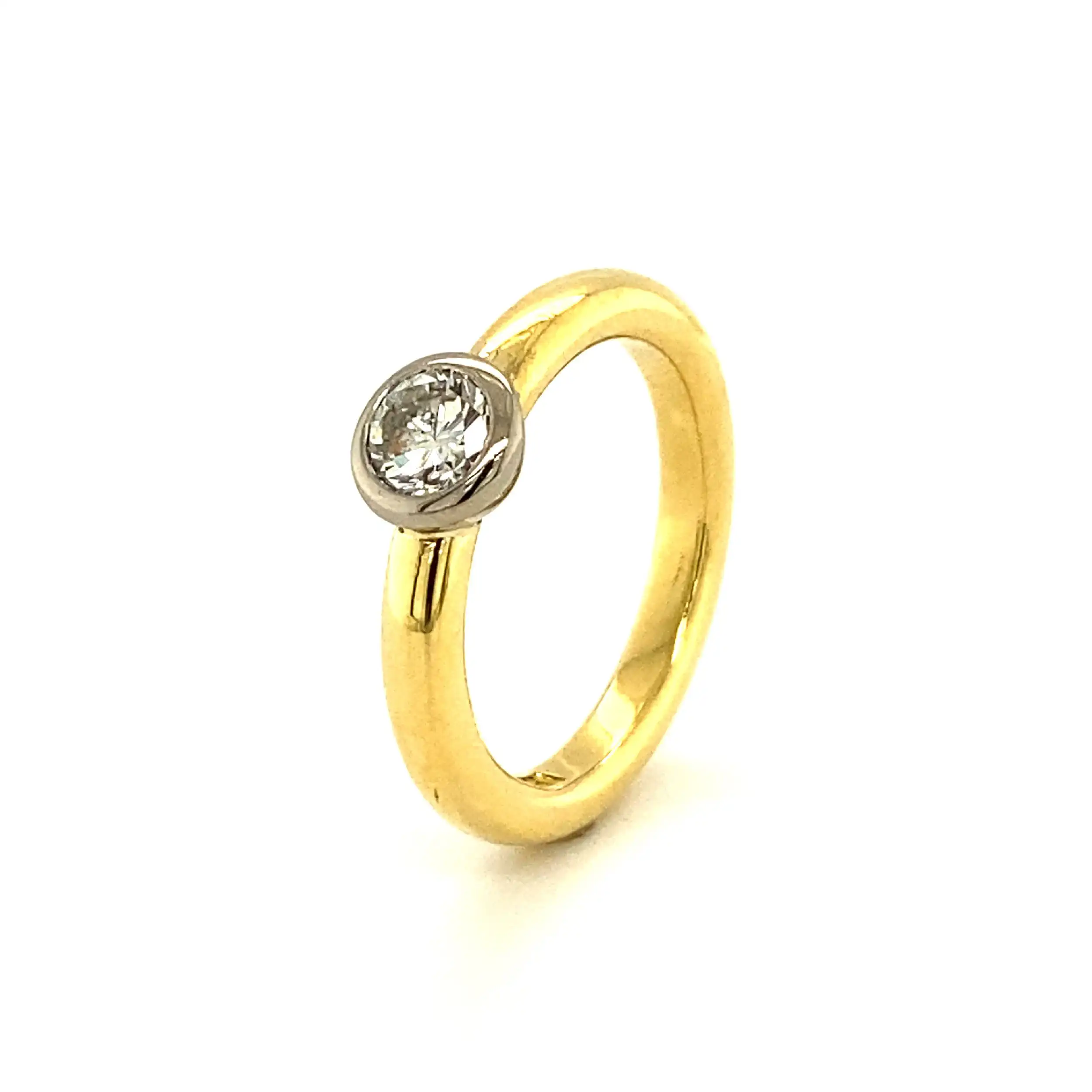 Ring Bicolor mit Brillant Solitär