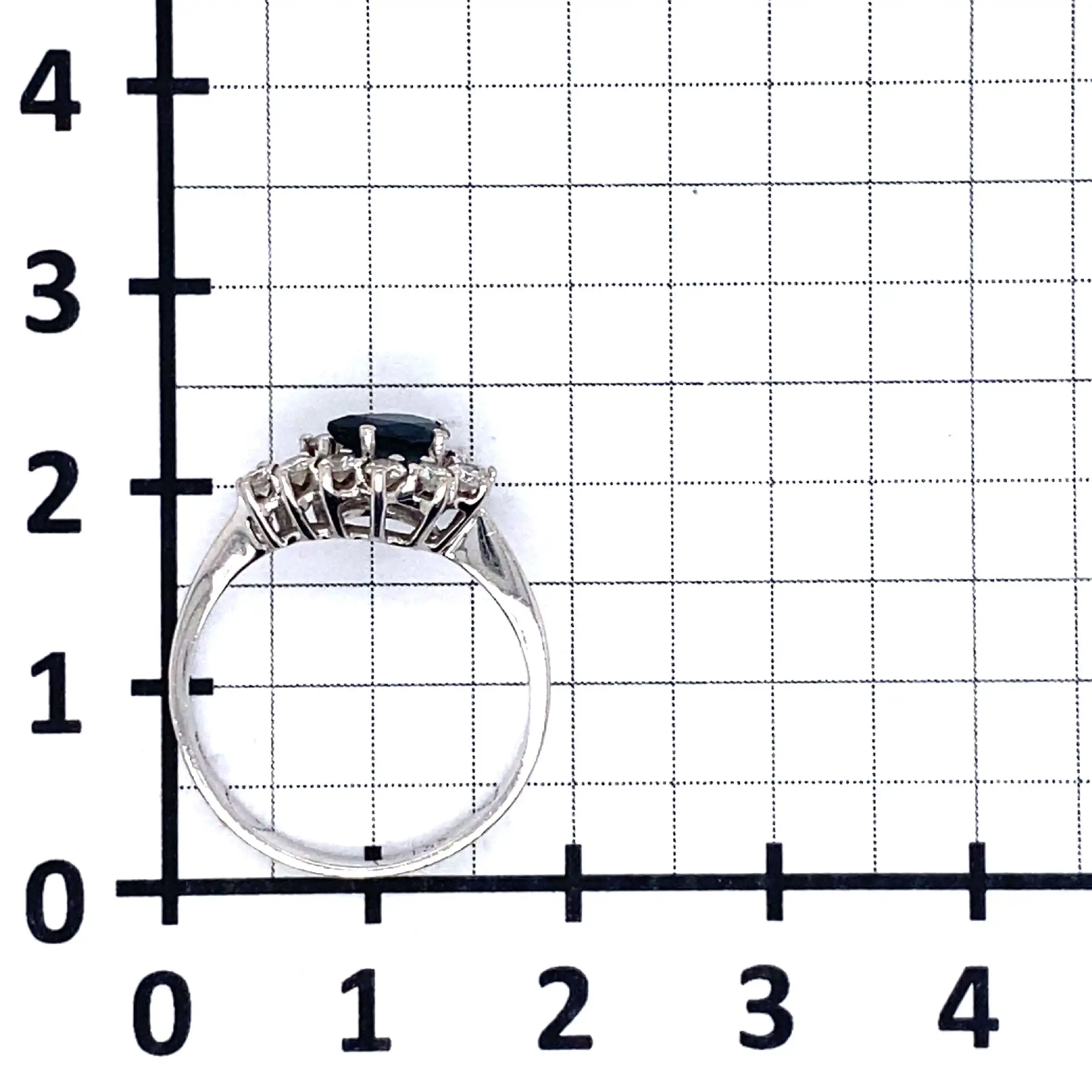 Ring Weißgold mit Saphir und Brillanten, graviert 0,33ct Ring Weißgold mit Saphir und Brillanten, graviert 0,33ct