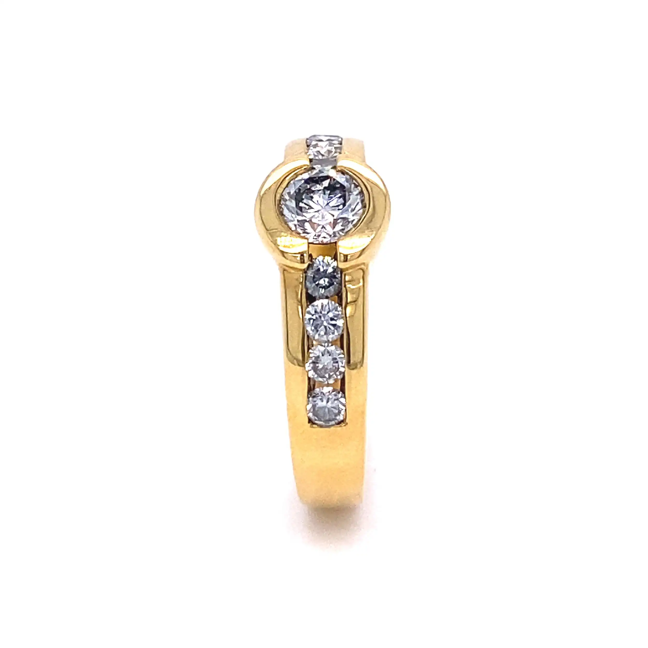 Ring mit Brillanten Ring mit Brillanten