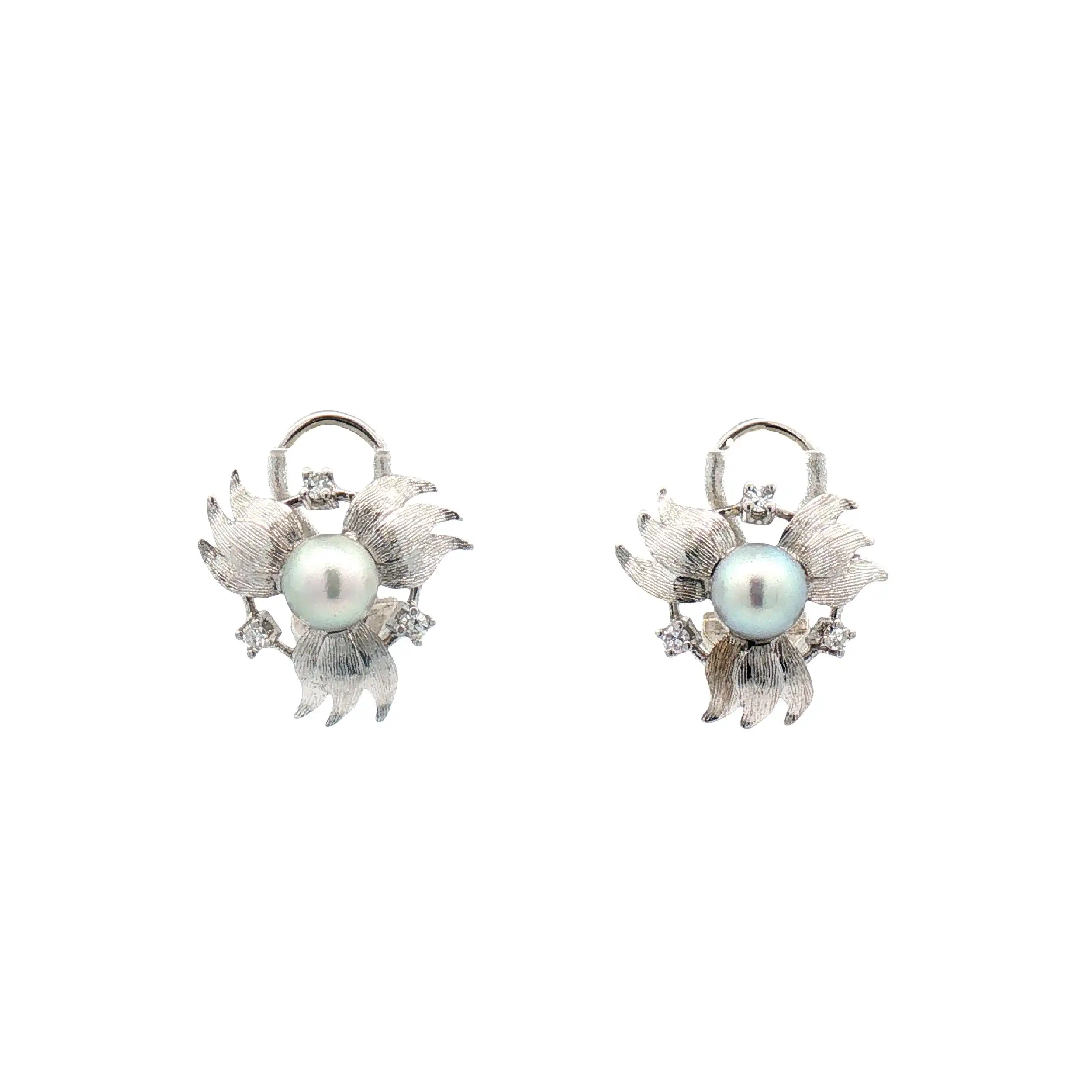 Ohrclips Weißgold mit Perle und Diamanten Ohrclips Weißgold mit Perle und Diamanten