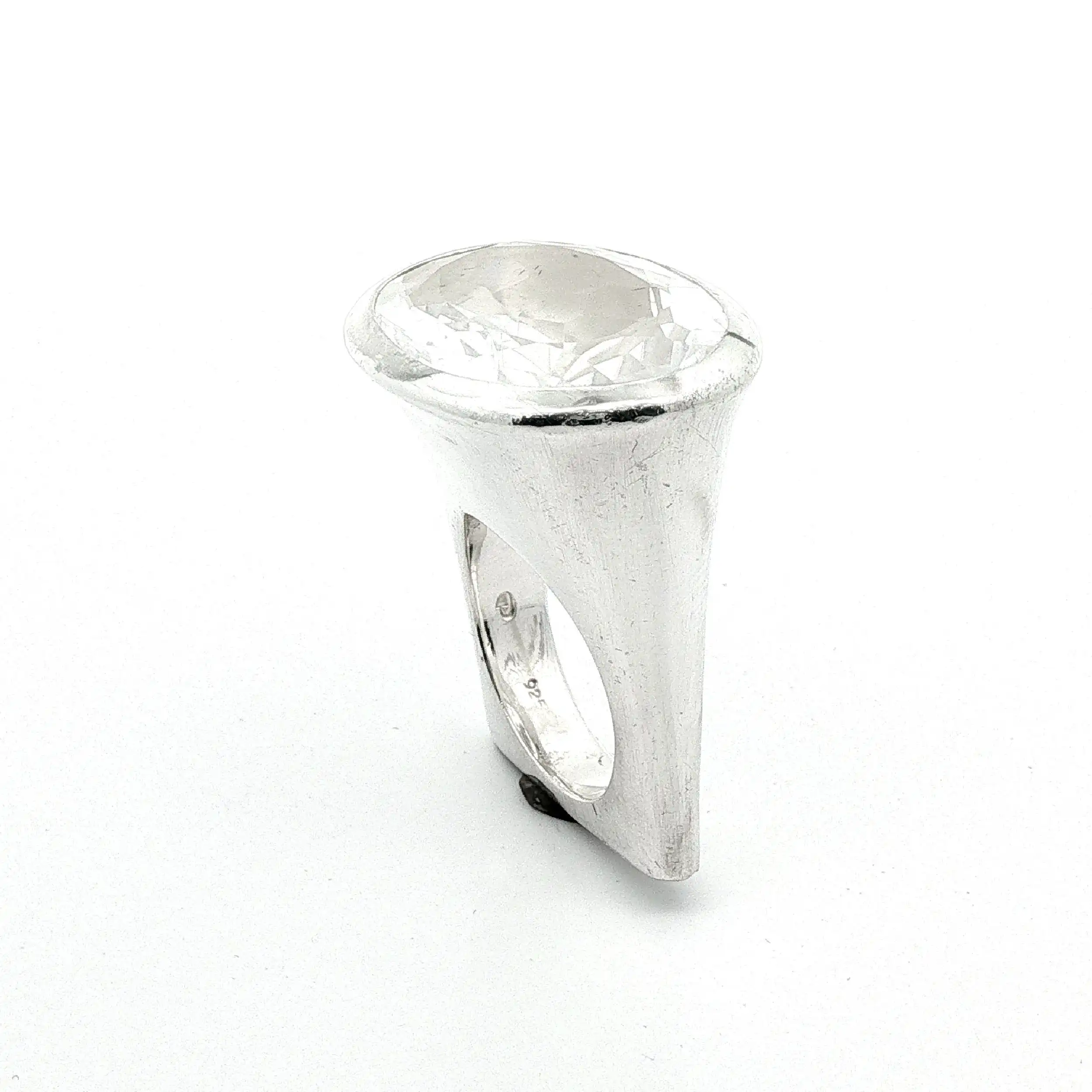 Ring Silber mit Spinell