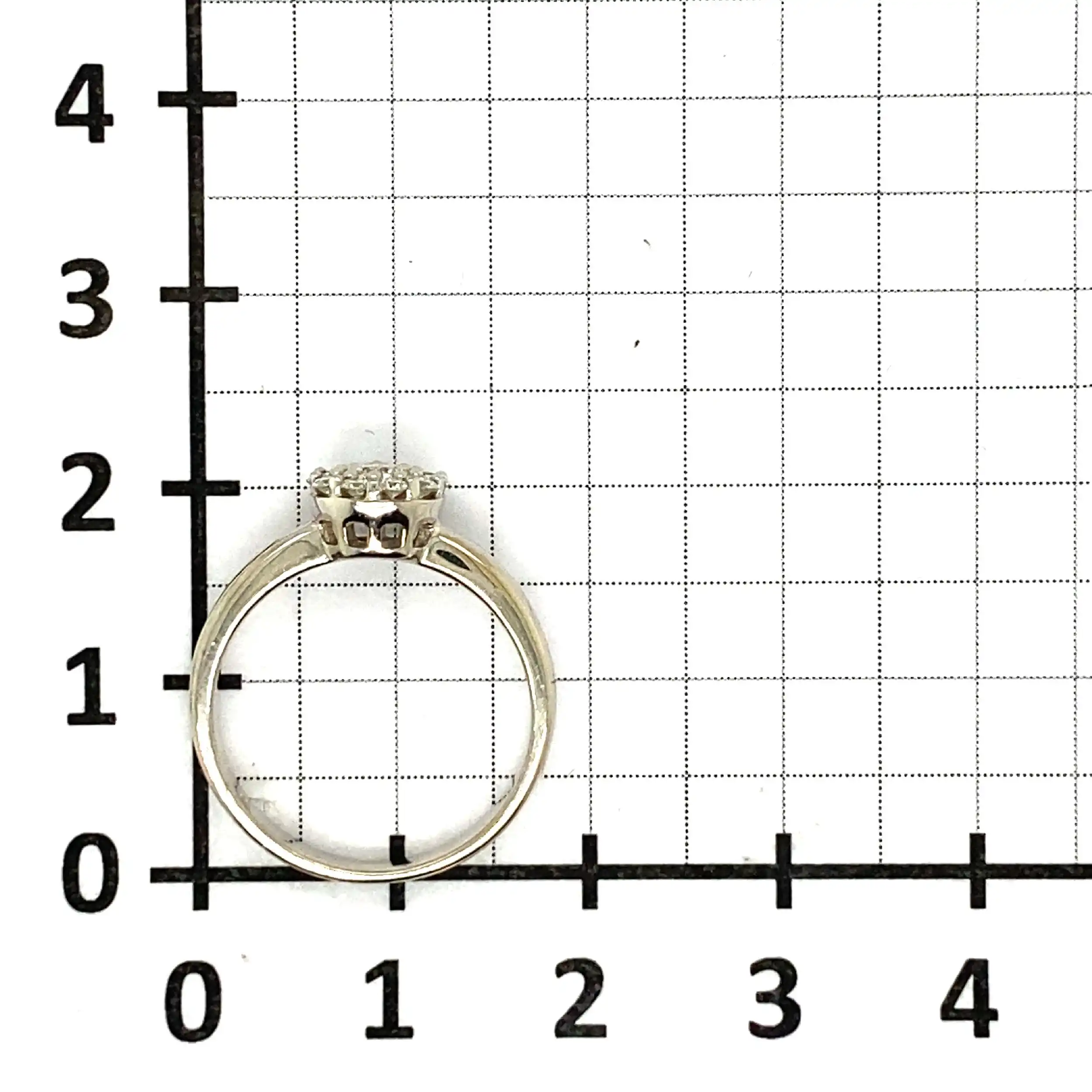 Ring Weißgold von "Christ" mit Brillanten, graviert mit 0,30ct W/Si Ring Weißgold von "Christ" mit Brillanten, graviert mit 0,30ct W/Si