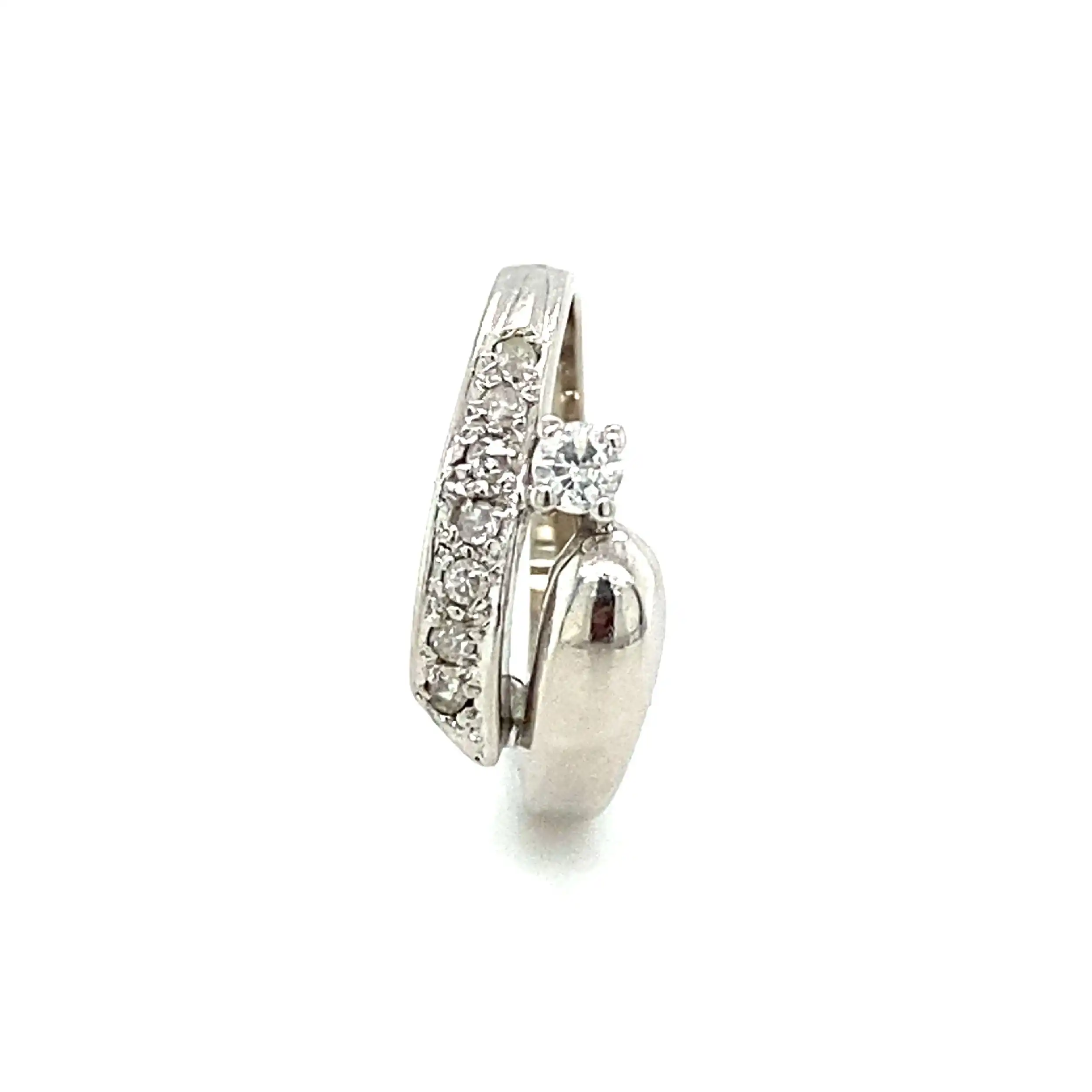 Ring Weißgold mit Brillant und Diamanten