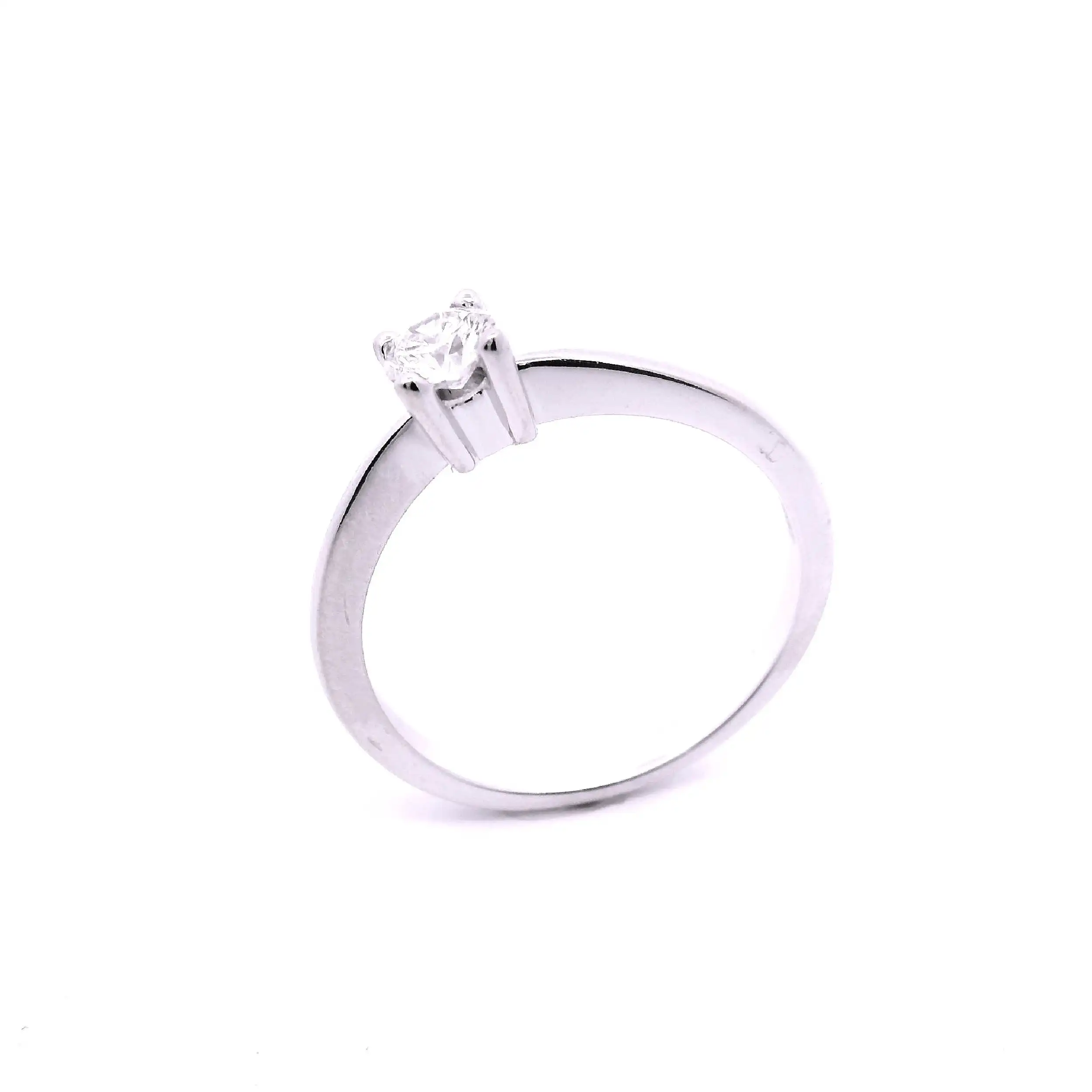 Ring Weißgold mit Brillant Christ, graviert mit 0,25ct W/SI Ring Weißgold mit Brillant Christ, graviert mit 0,25ct W/SI