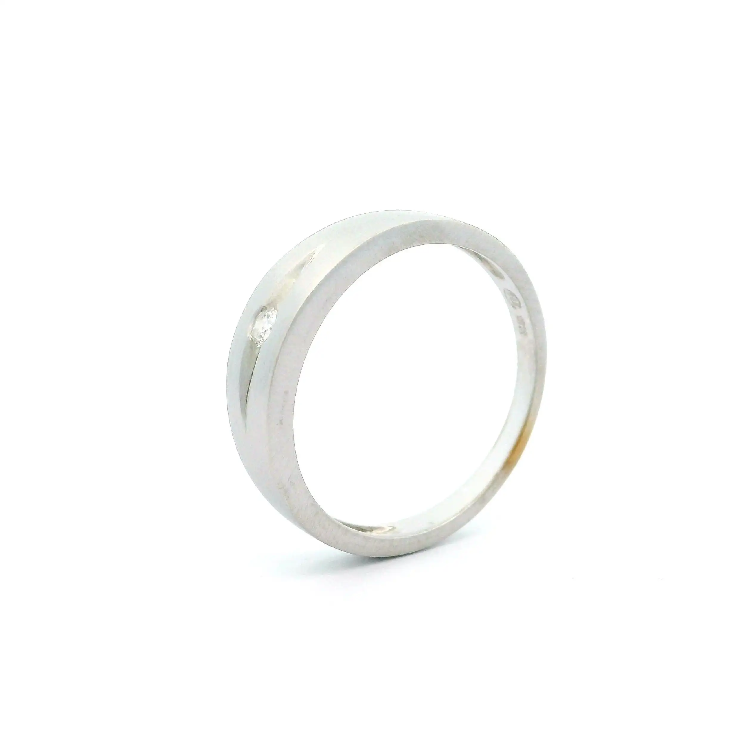 Ring Weißgold mattiert mit Brillant