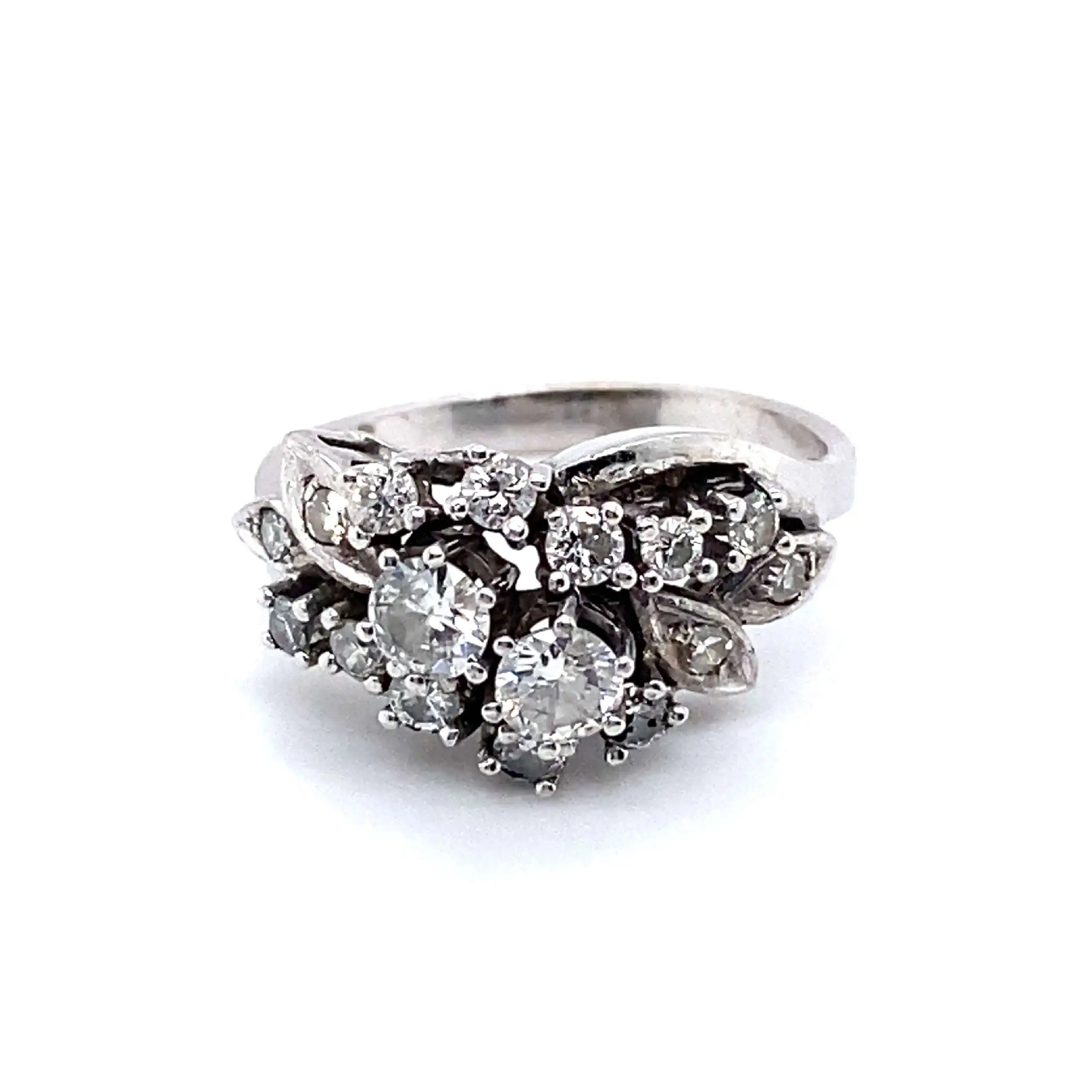 Ring mit Brillanten und Diamanten Ring mit Brillanten und Diamanten