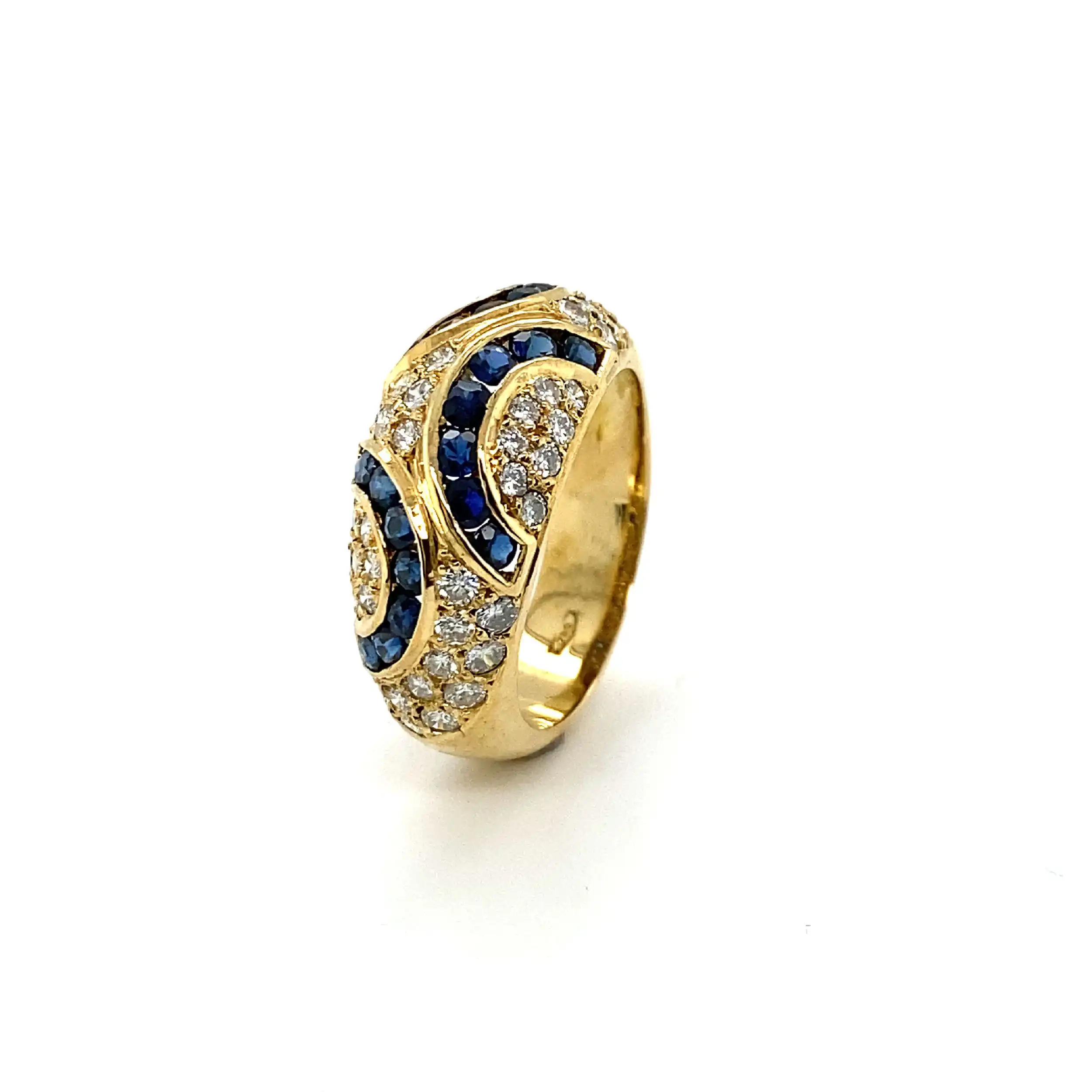 Ring Gelbgold mit Brillanten und Saphiren Ring Gelbgold mit Brillanten und Saphiren