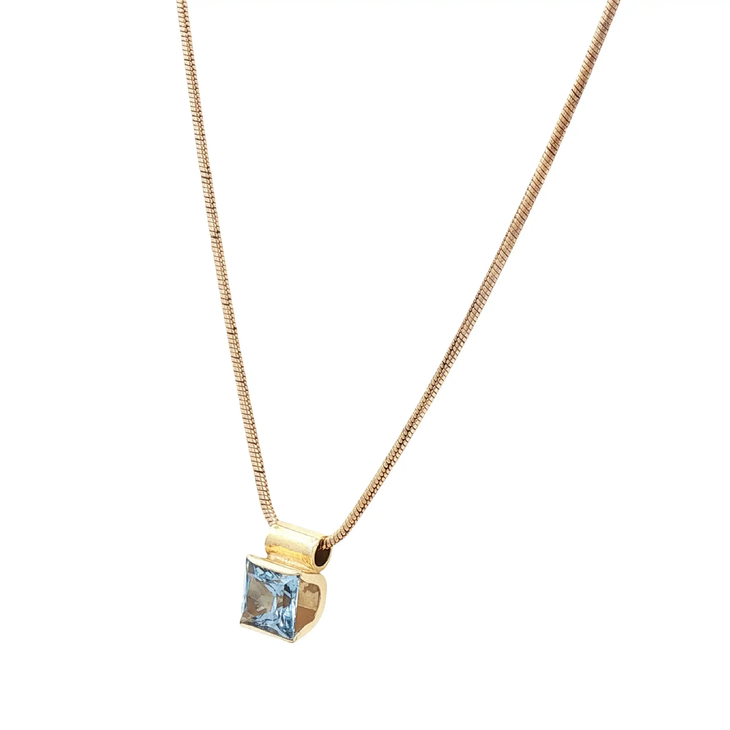 Schlangenkette Gelbgold mit Anhänger hellblauem Stein Schlangenkette Gelbgold mit Anhänger hellblauem Stein