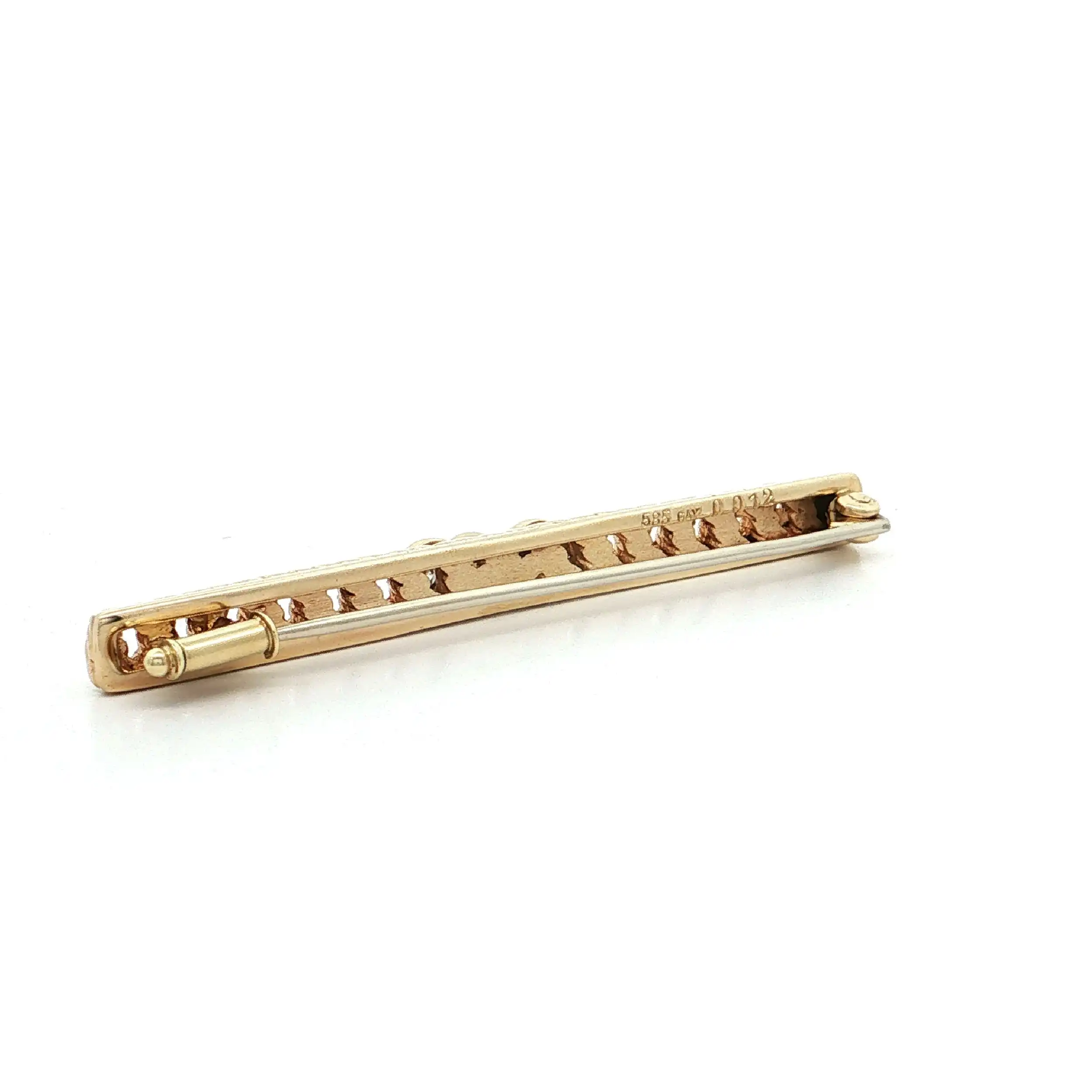 Brosche Gelbgold mit Rubin und Brillanten, graviert mit 0,12ct Brosche Gelbgold mit Rubin und Brillanten, graviert mit 0,12ct