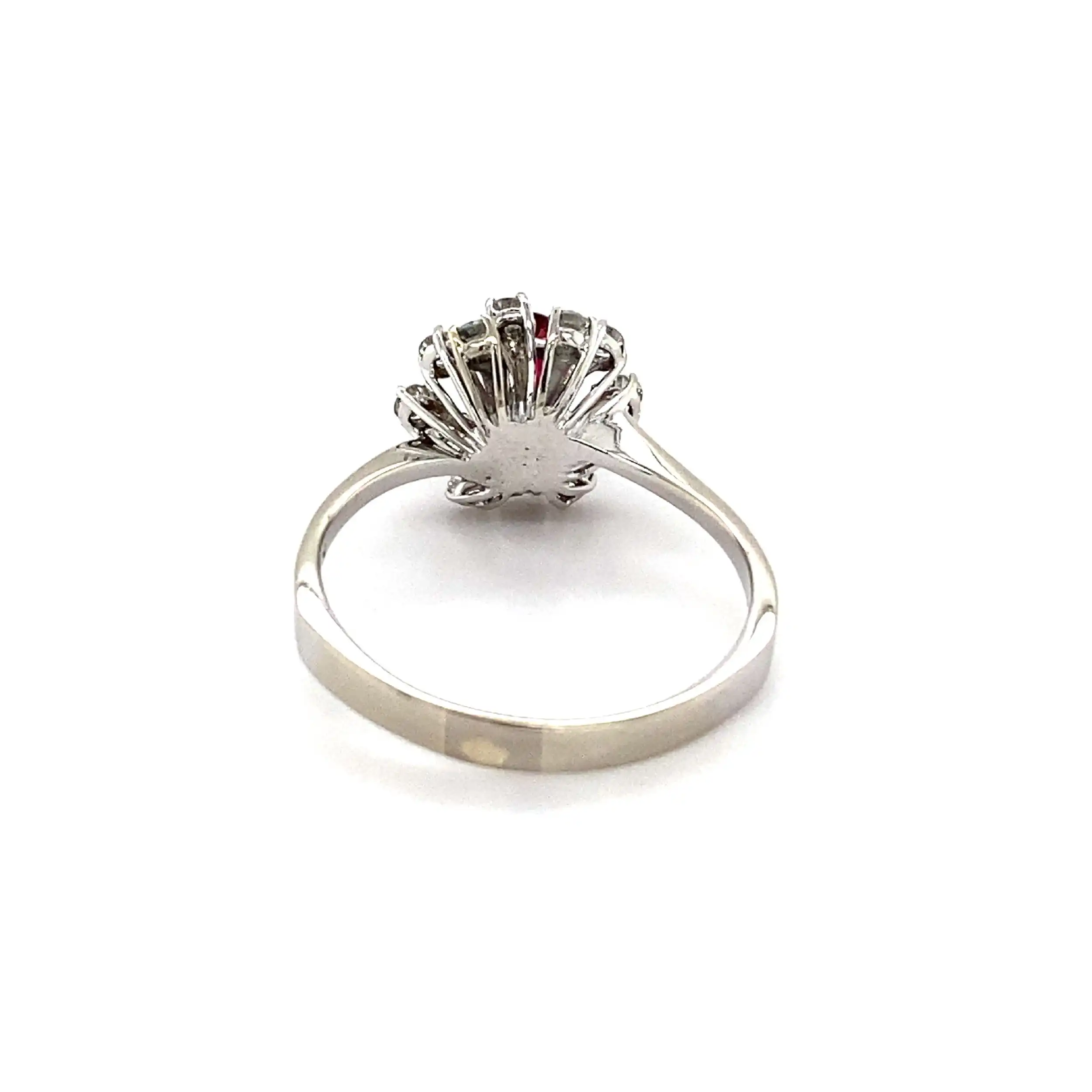 Ring Weißgold mit Rubin und Brillanten Ring Weißgold mit Rubin und Brillanten