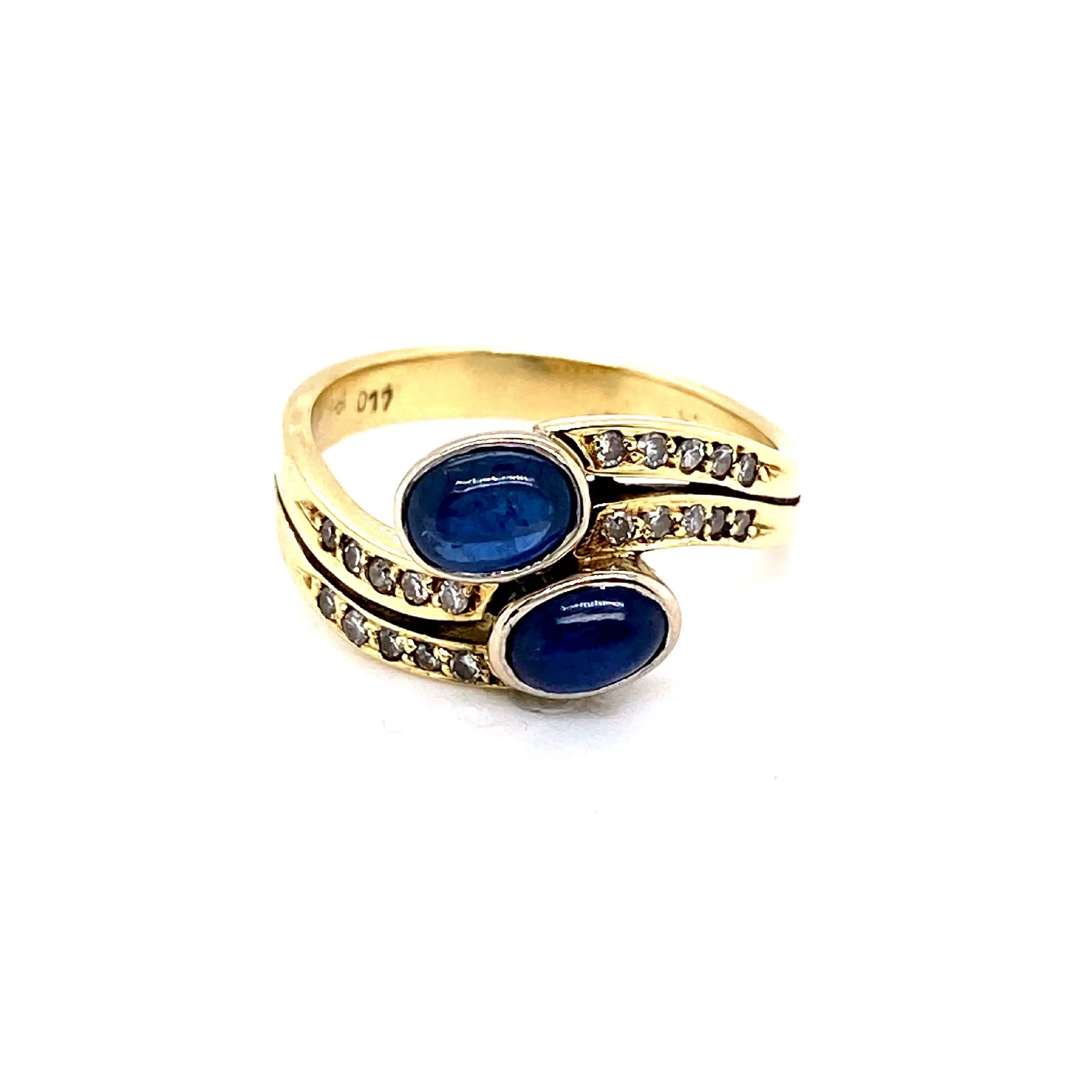 Ring Gelbgold mit Diamanten und Saphiren Cabochon Ring Gelbgold mit Diamanten und Saphiren Cabochon