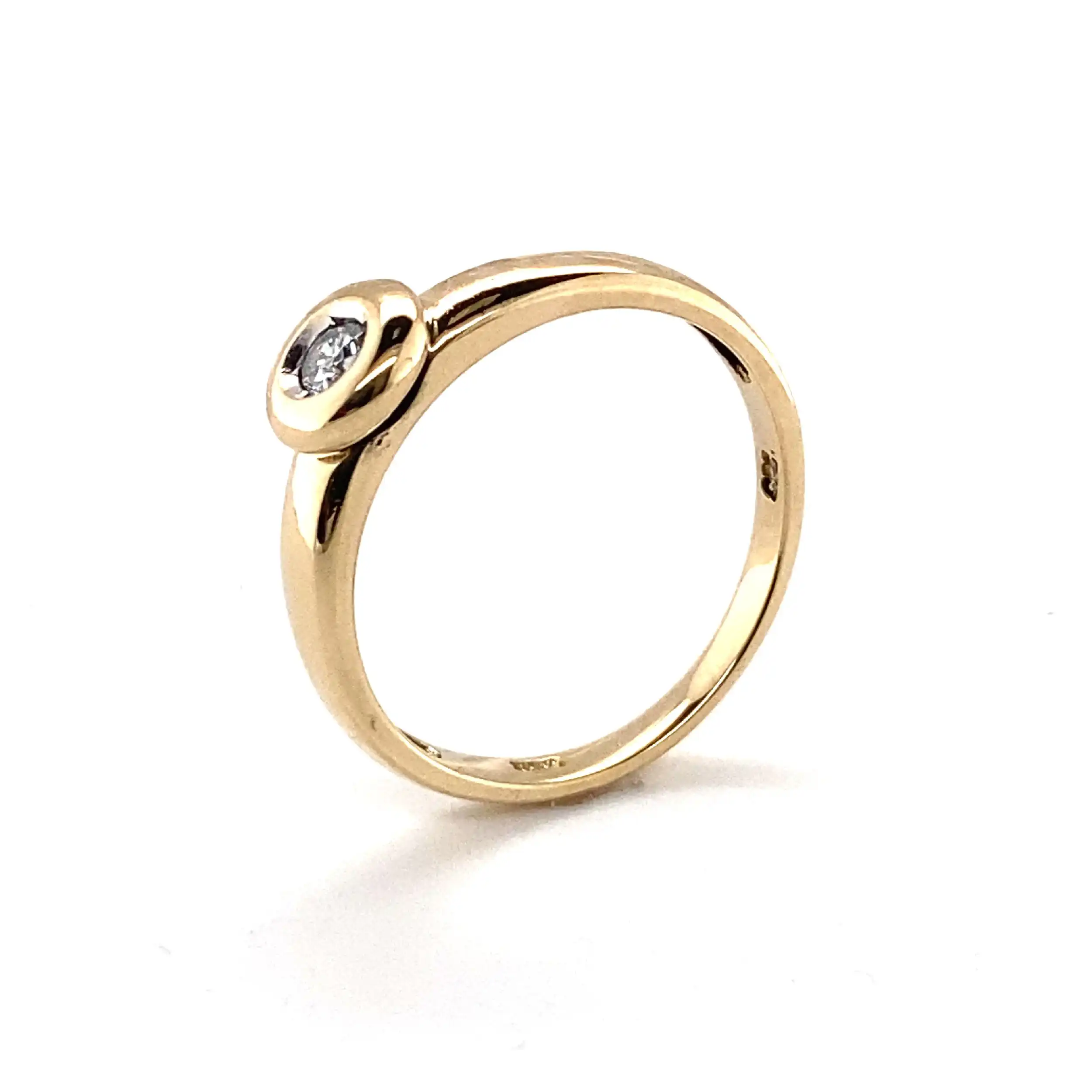 Ring Gelbgold mit Brillant Ring Gelbgold mit Brillant