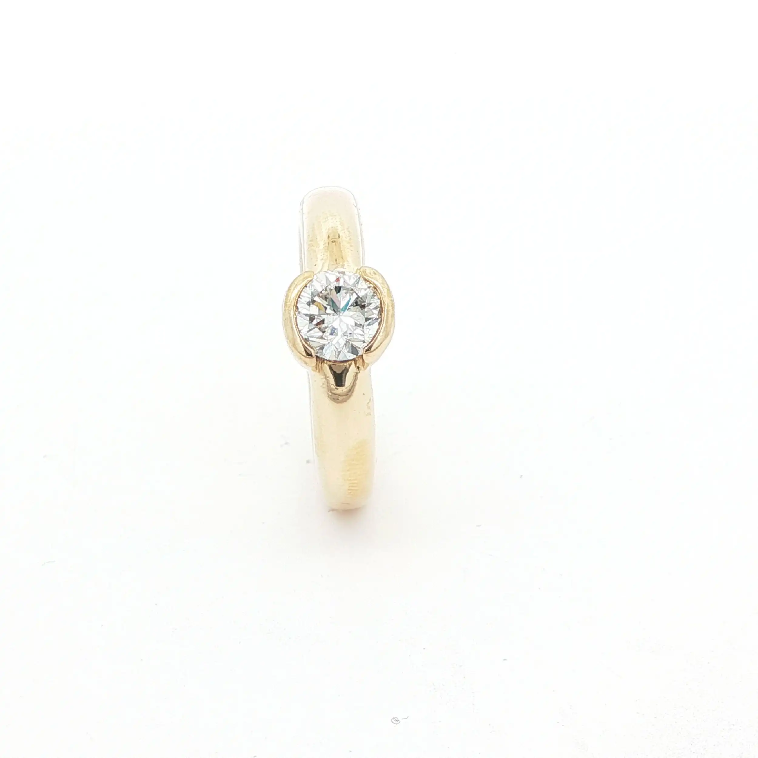 Ring Gelbgold mit Brillant Solitär Ring Gelbgold mit Brillant Solitär