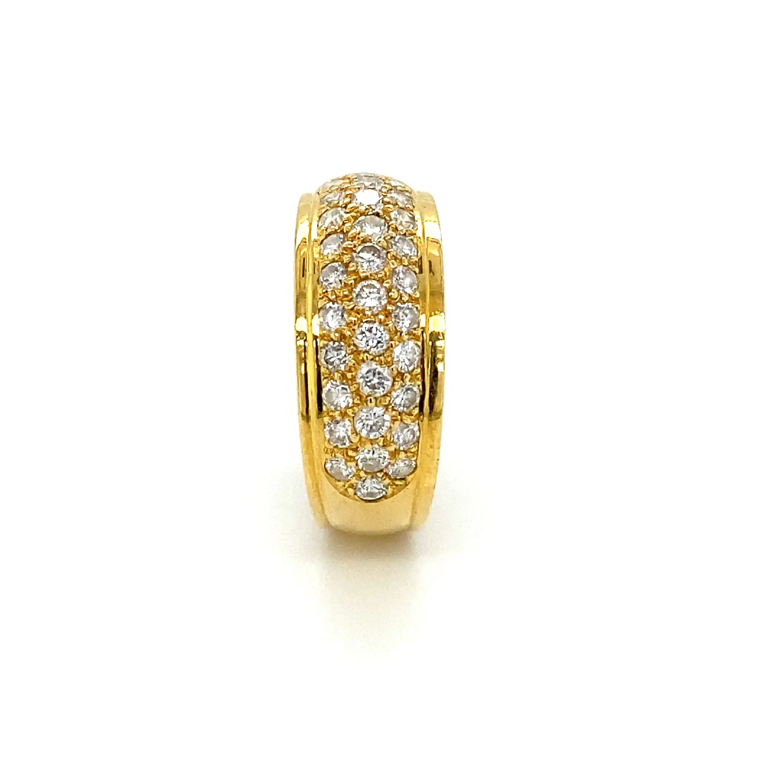 Ring Gelbgold mit Brillanten in Pavé-Fassung Ring Gelbgold mit Brillanten in Pavé-Fassung