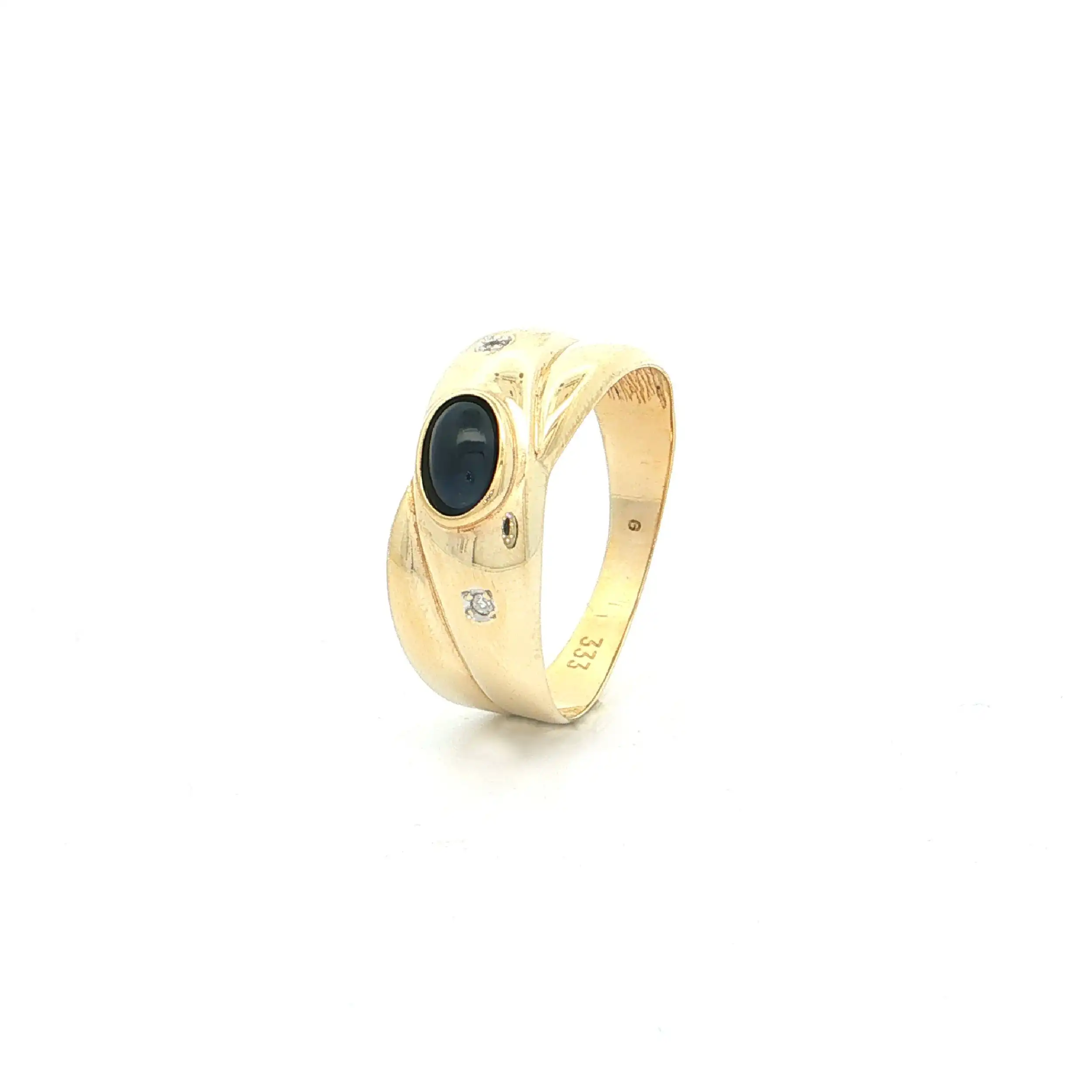 Ring Gelbgold mit Saphir Cabochon und Diamanten Ring Gelbgold mit Saphir Cabochon und Diamanten