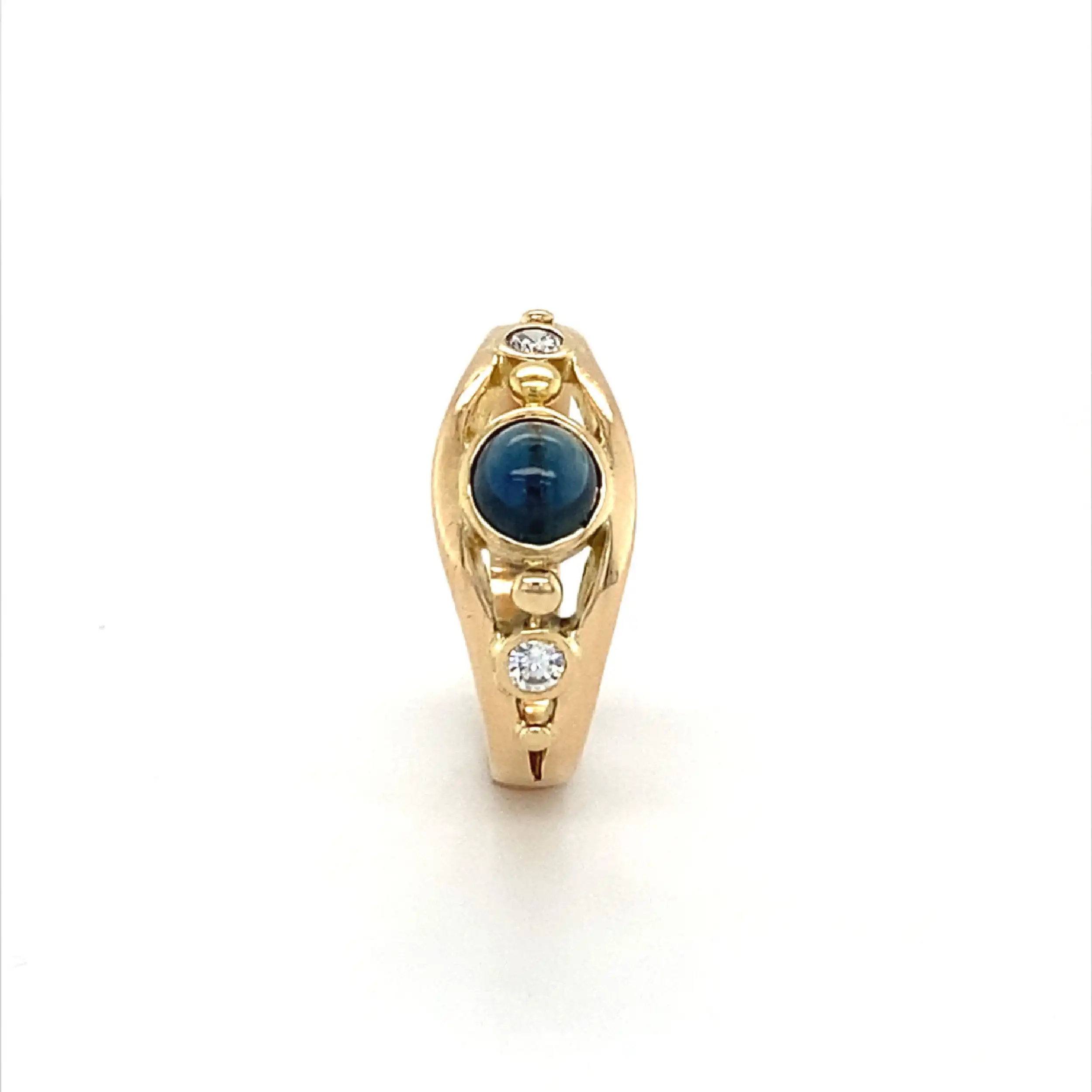 Ring Gelbgold mit blauem Cabochon und Brillanten Ring Gelbgold mit blauem Cabochon und Brillanten
