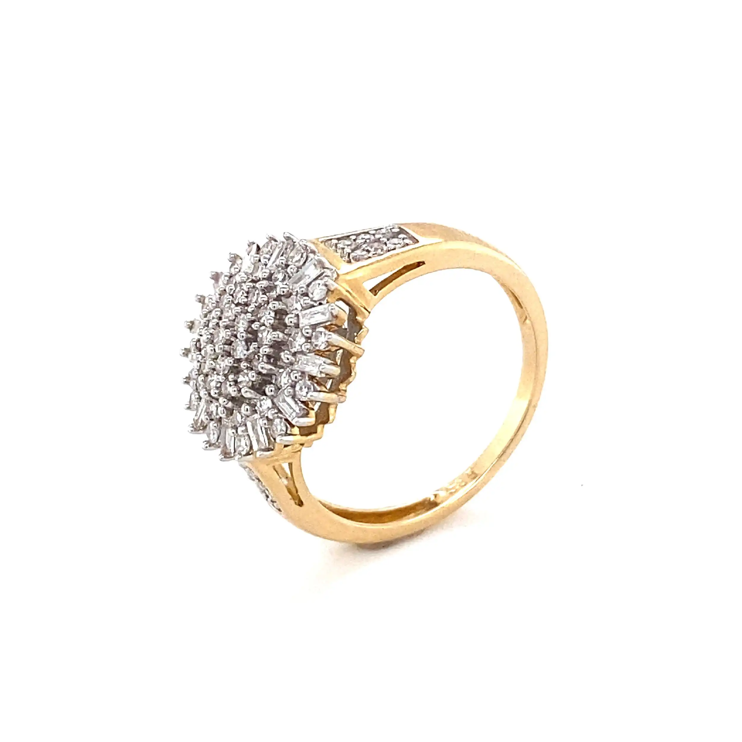 Ring Bicolor mit Diamanten und Baguette Diamanten Ring Bicolor mit Diamanten und Baguette Diamanten