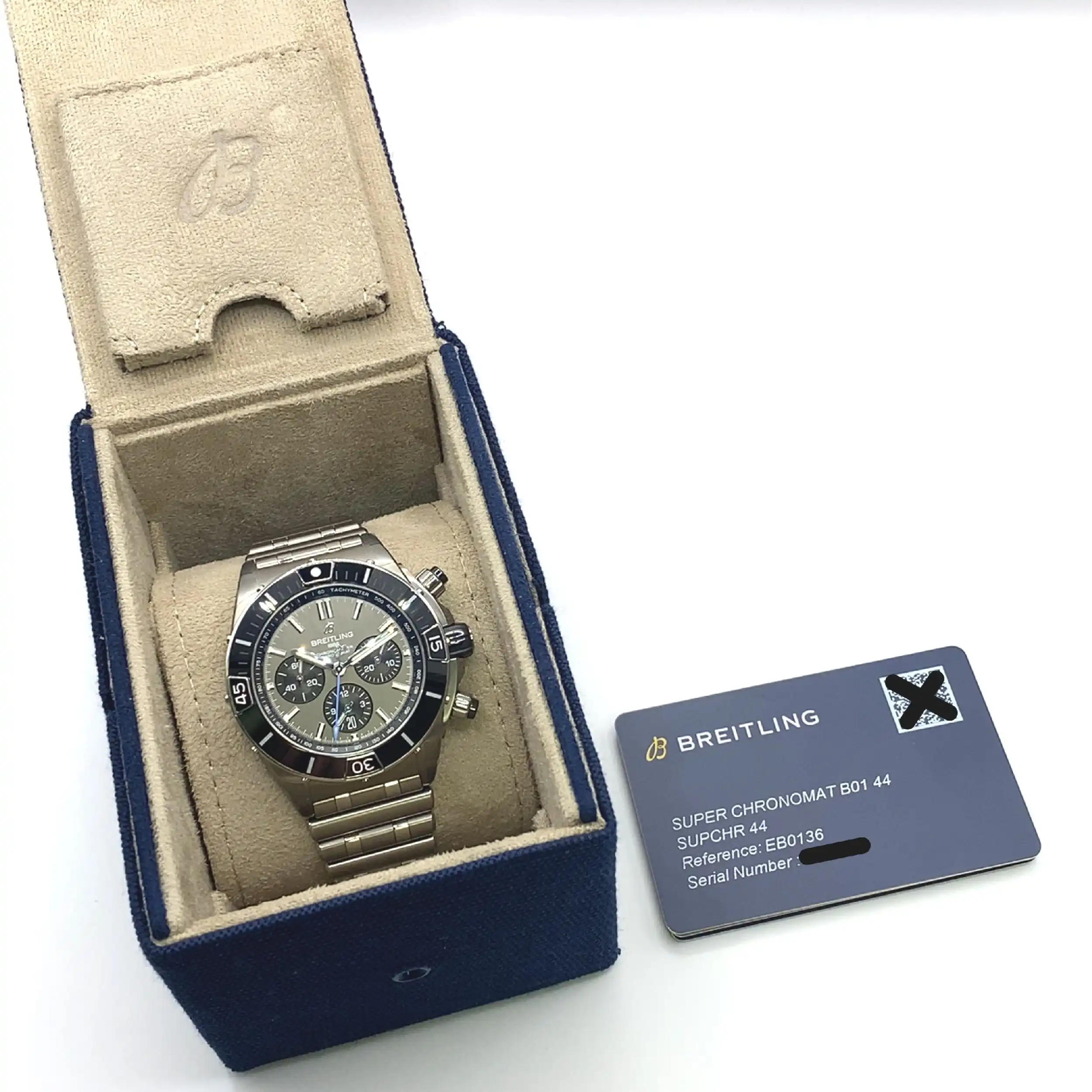 Herrenuhr Breitling Super Chronomat B01 44 Titanium