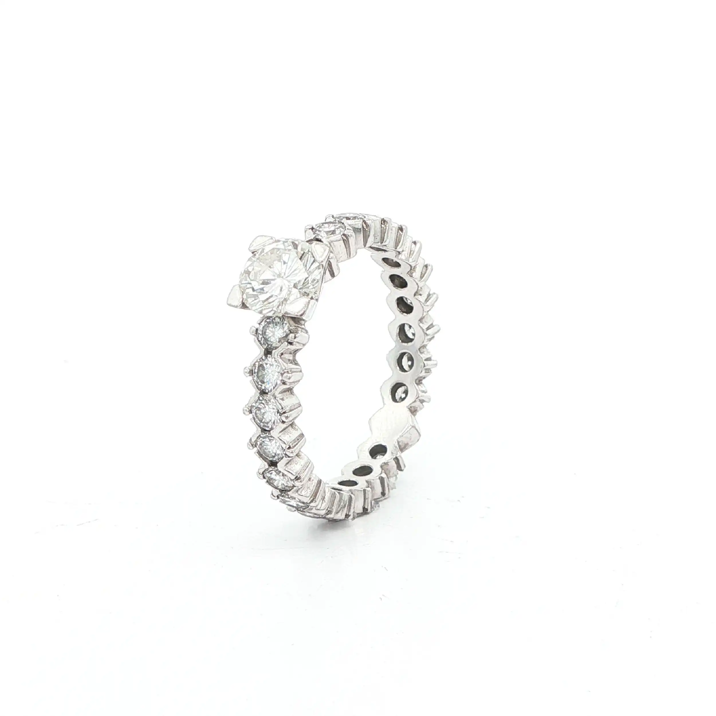 Ring Weißgold mit Brillanten Ring Weißgold mit Brillanten
