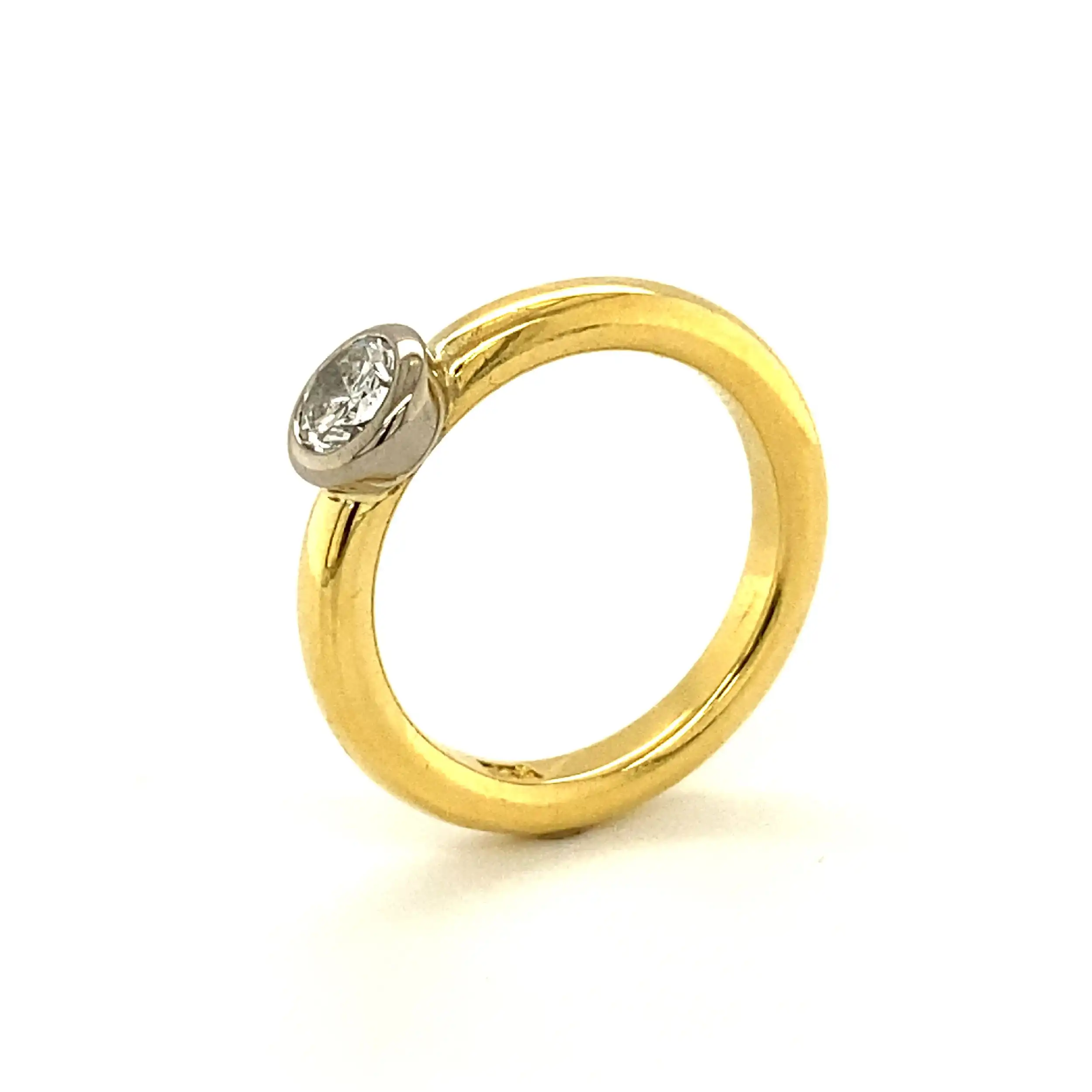 Ring Bicolor mit Brillant Solitär