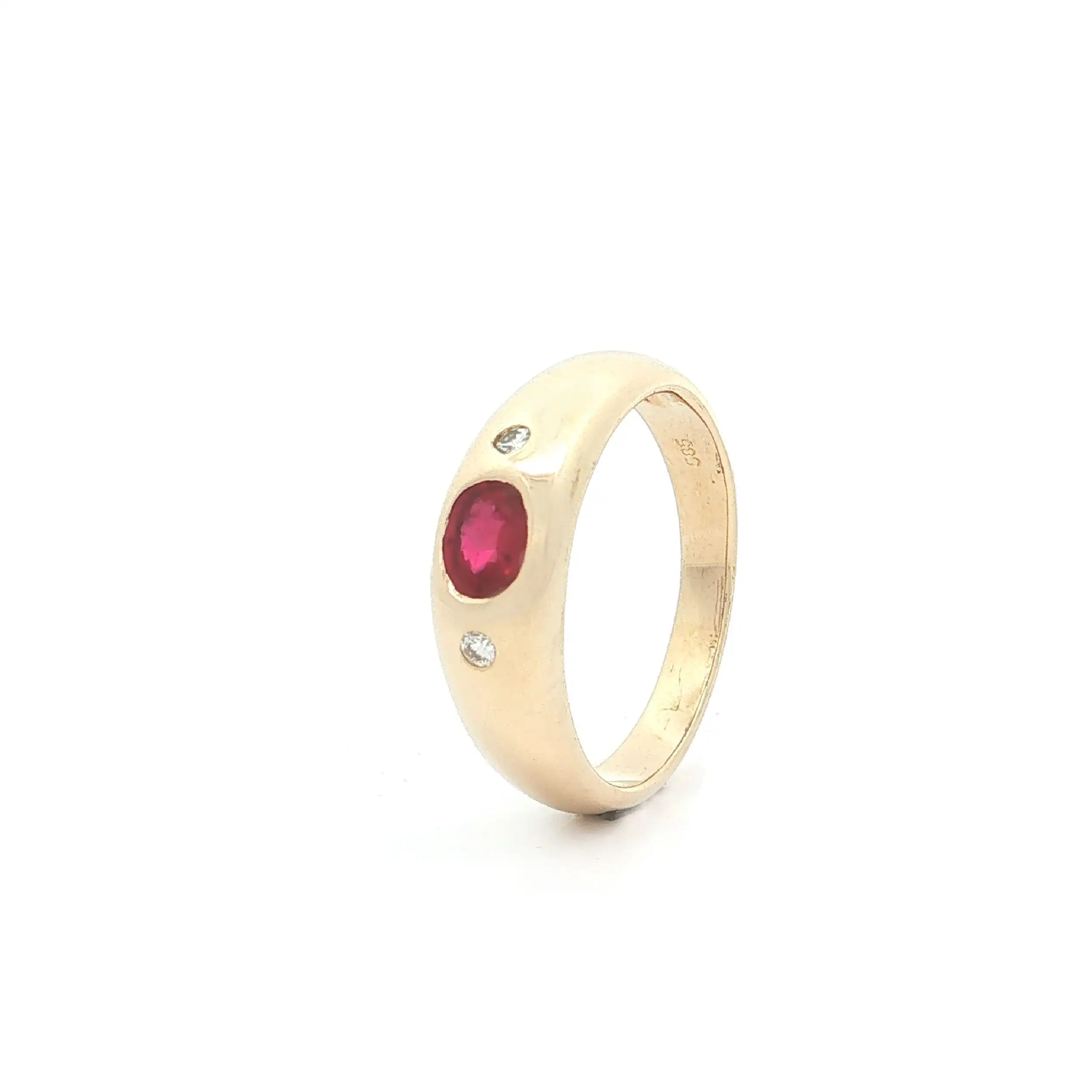 Ring Gelbgold mit Rubin und Brillanten Ring Gelbgold mit Rubin und Brillanten