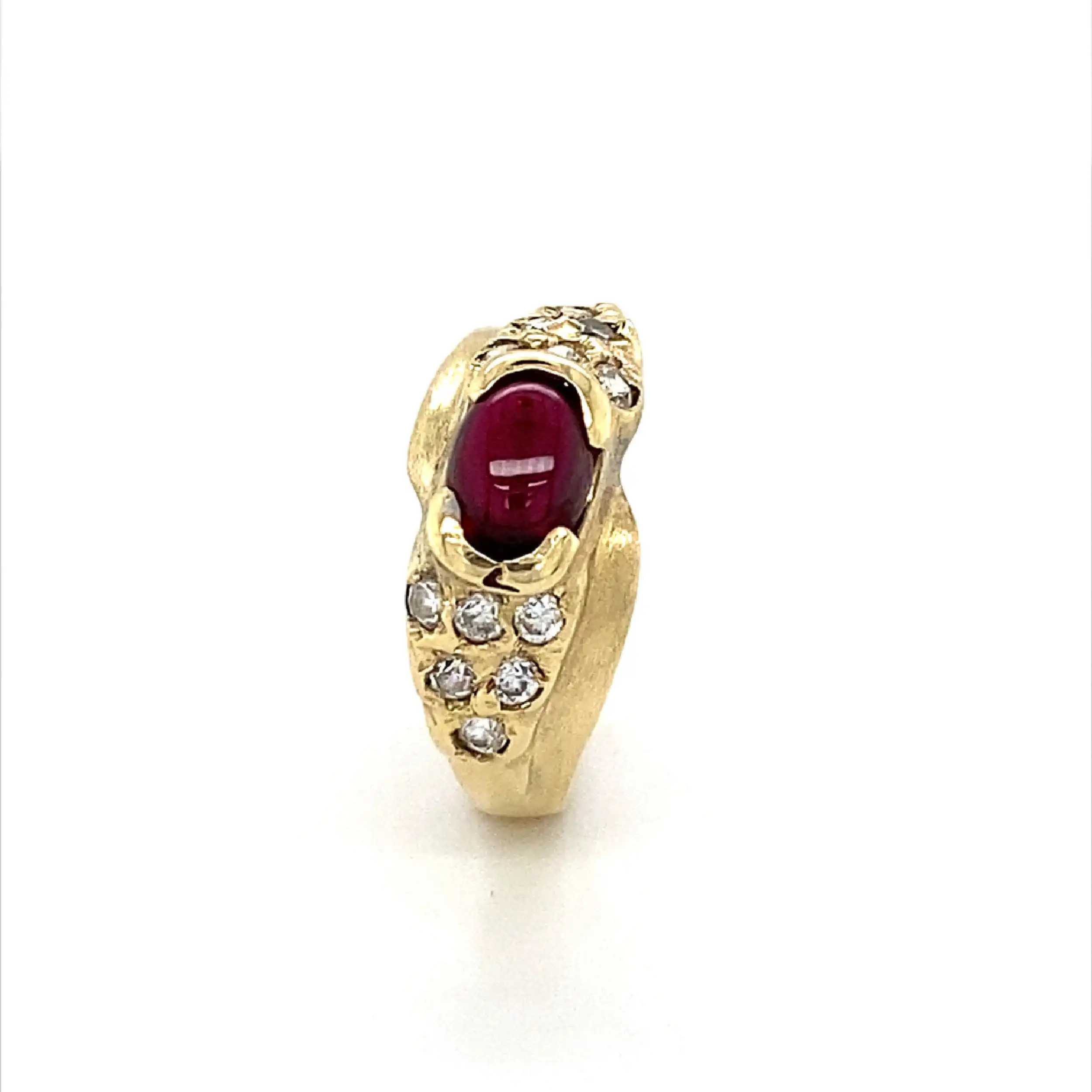 Ring Gelbgold mit rotem Farbstein und Zirkonia Ring Gelbgold mit rotem Farbstein und Zirkonia