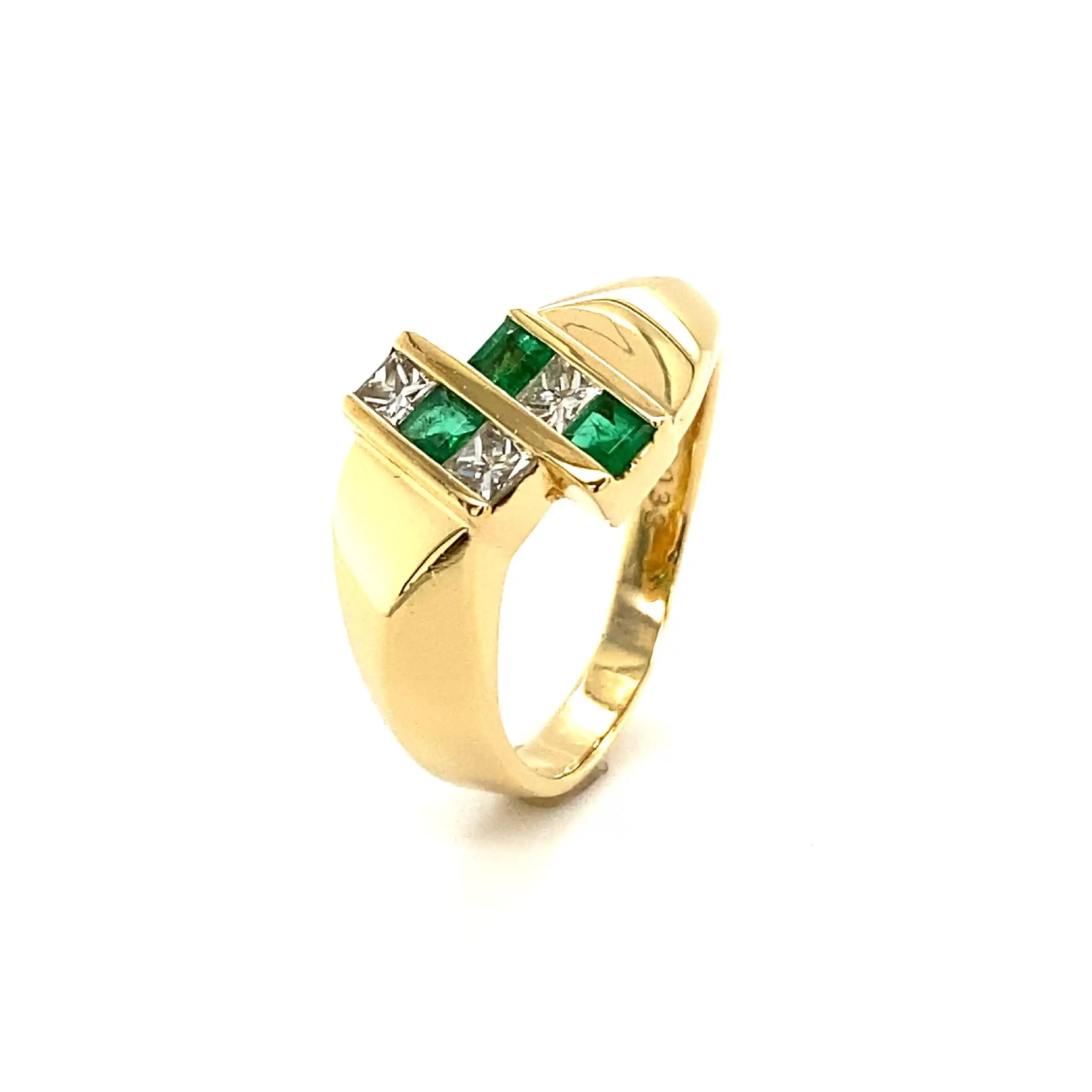 Ring Gelbgold mit Smaragden & Princessdiamanten, graviert mit 0,33ct.