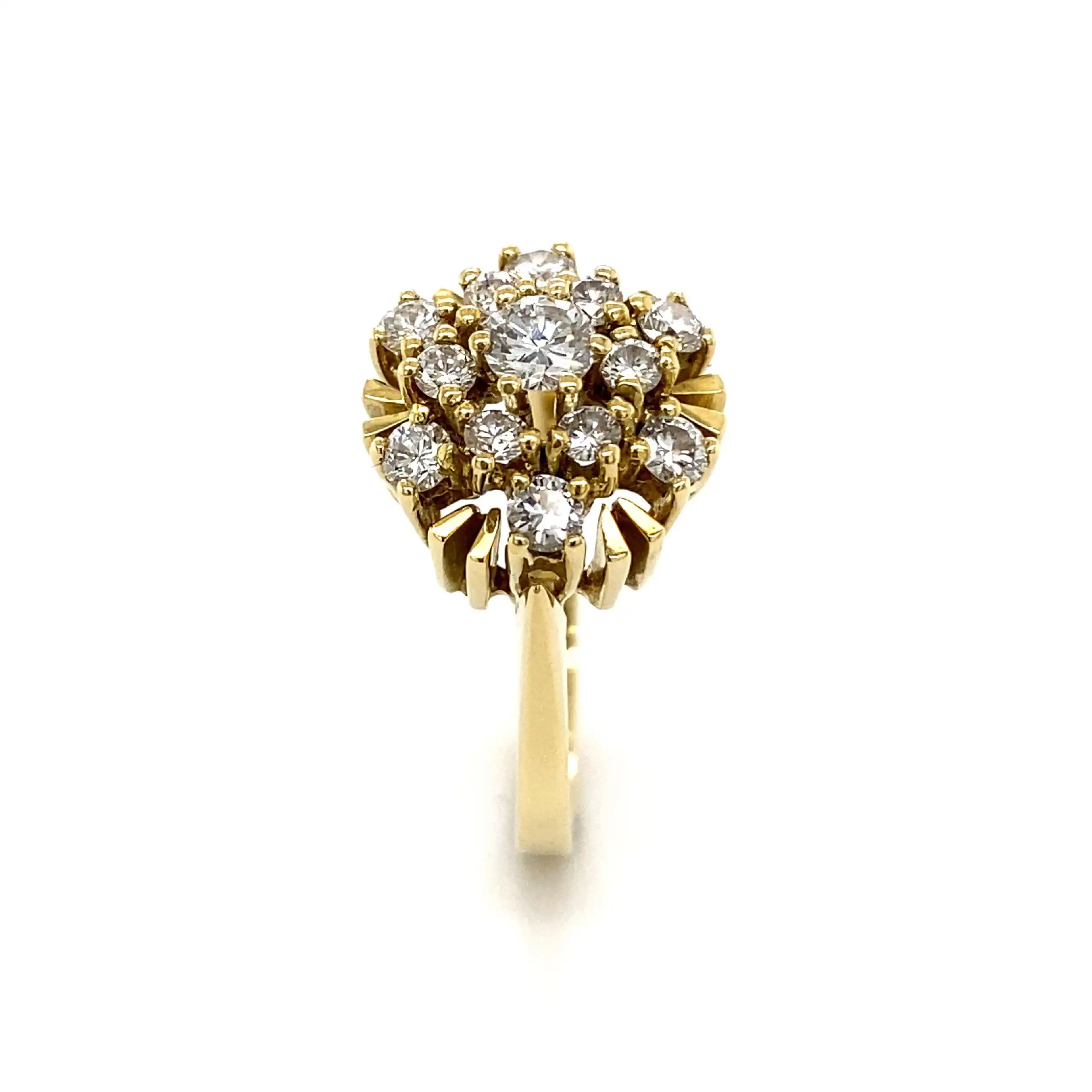 Ring Gelbgold mit Brillant Solitär & Melée-Besatz